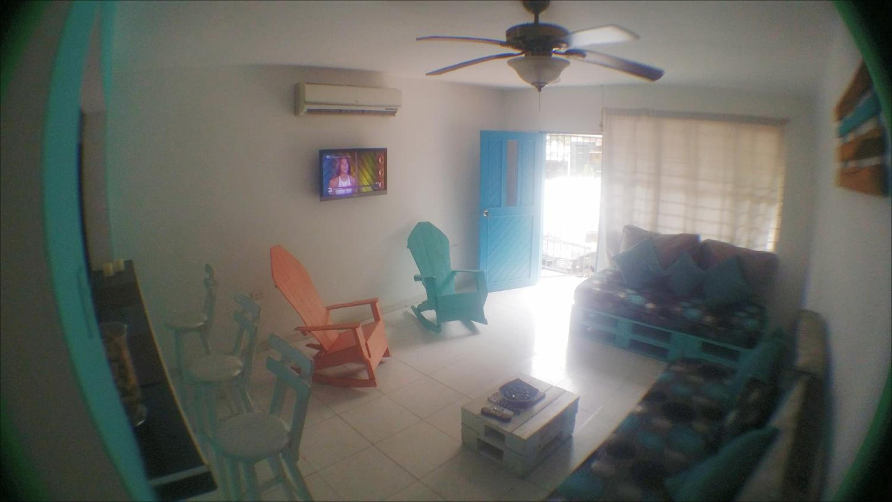 QuillaHost Tropical Apartment