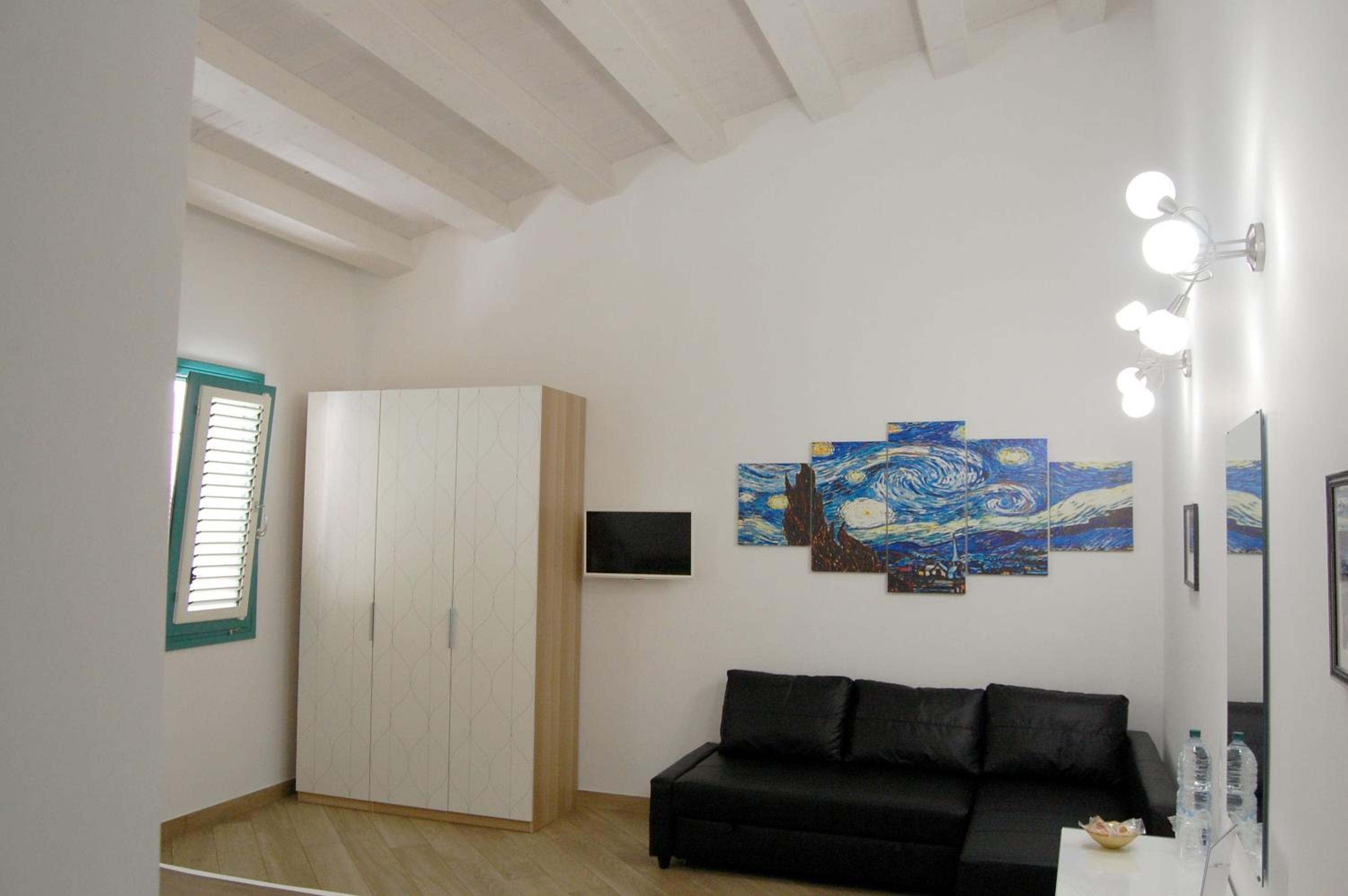 Photo 48
