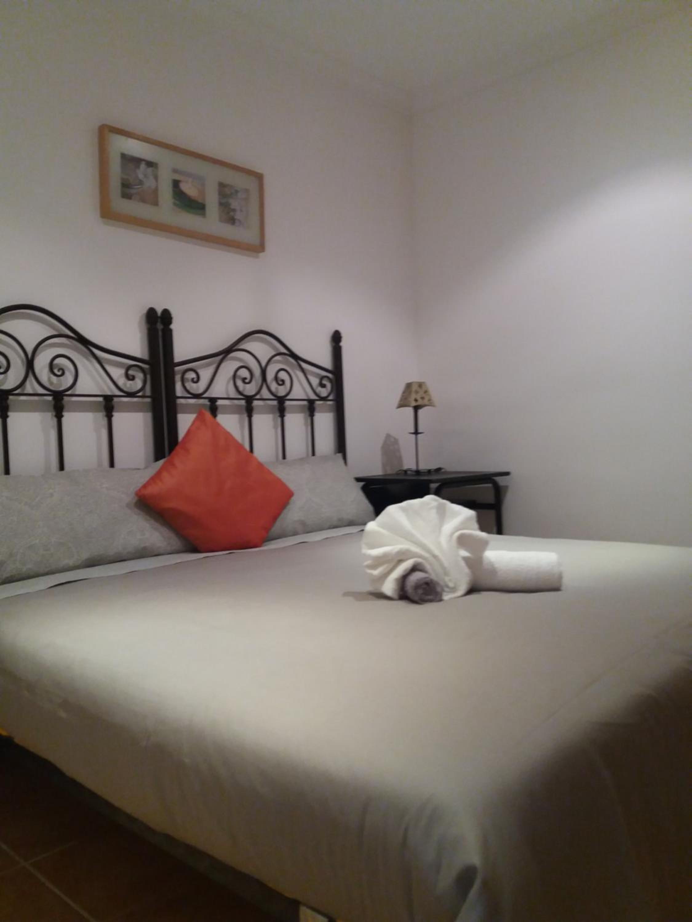 Antequeruela Tourists Home