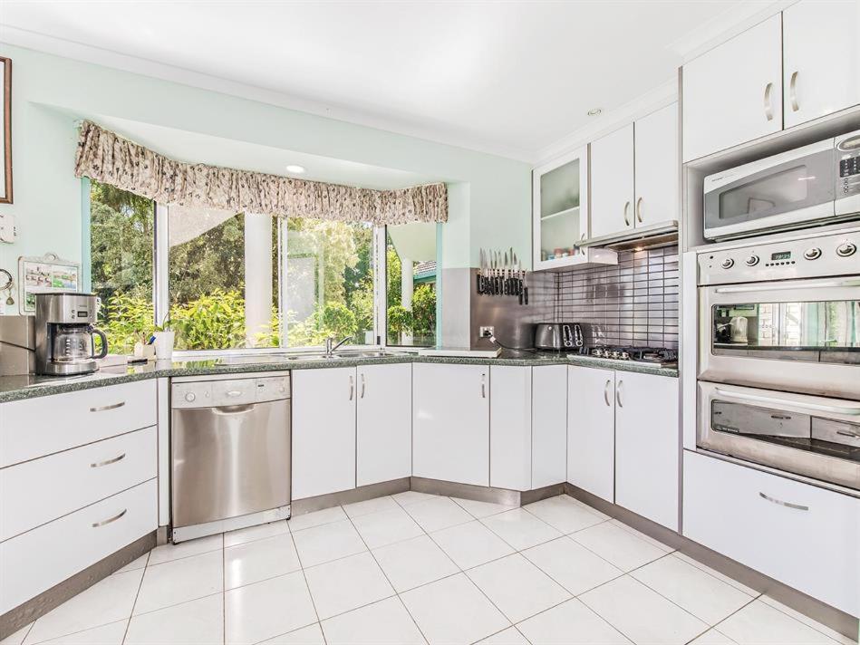 Noosa Hinterland Spectacular Boutique Guesthouse