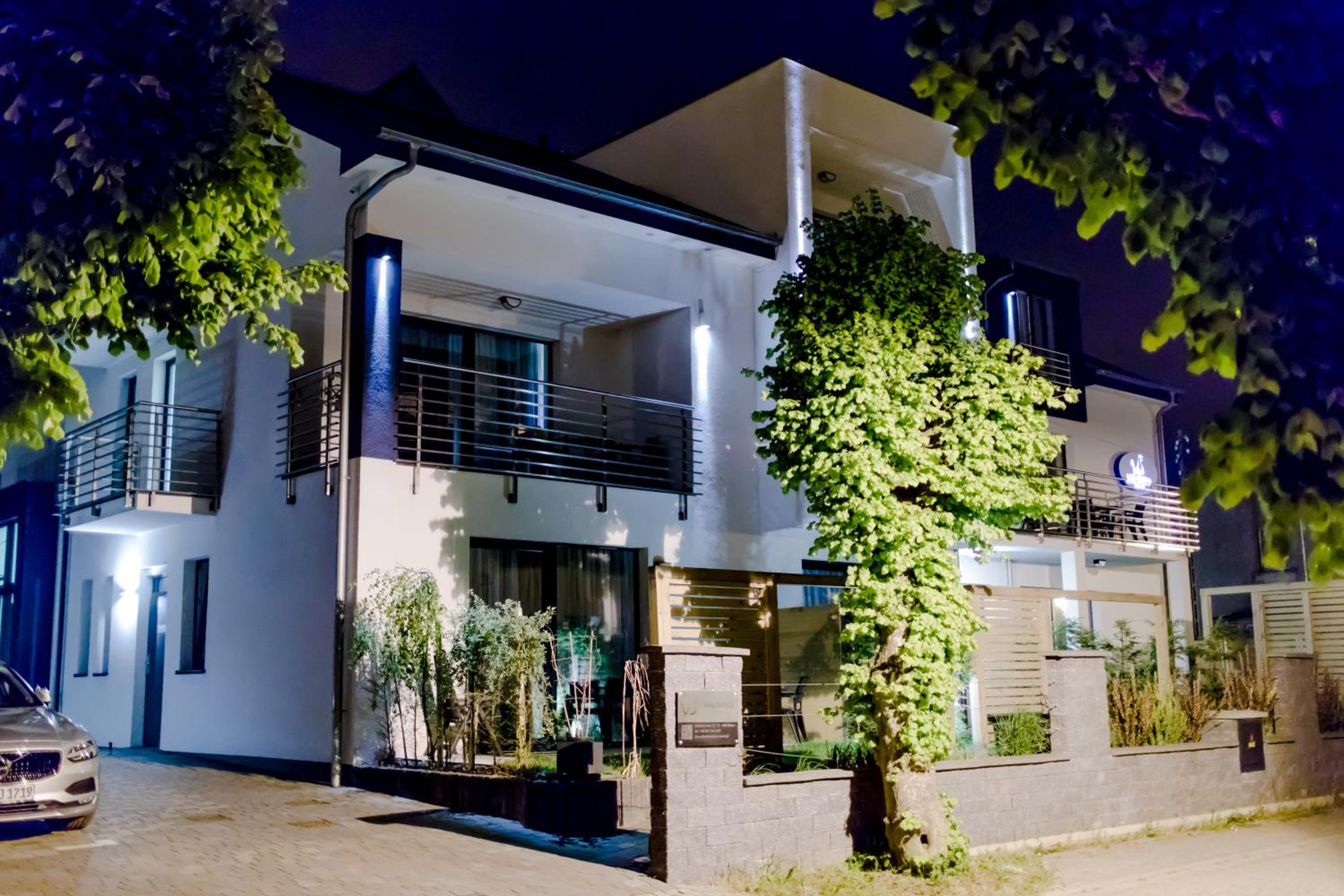 Apartamenty Villa Baltica Rewal - jacuzzi na dachu, wi-fi, parking w cenie
