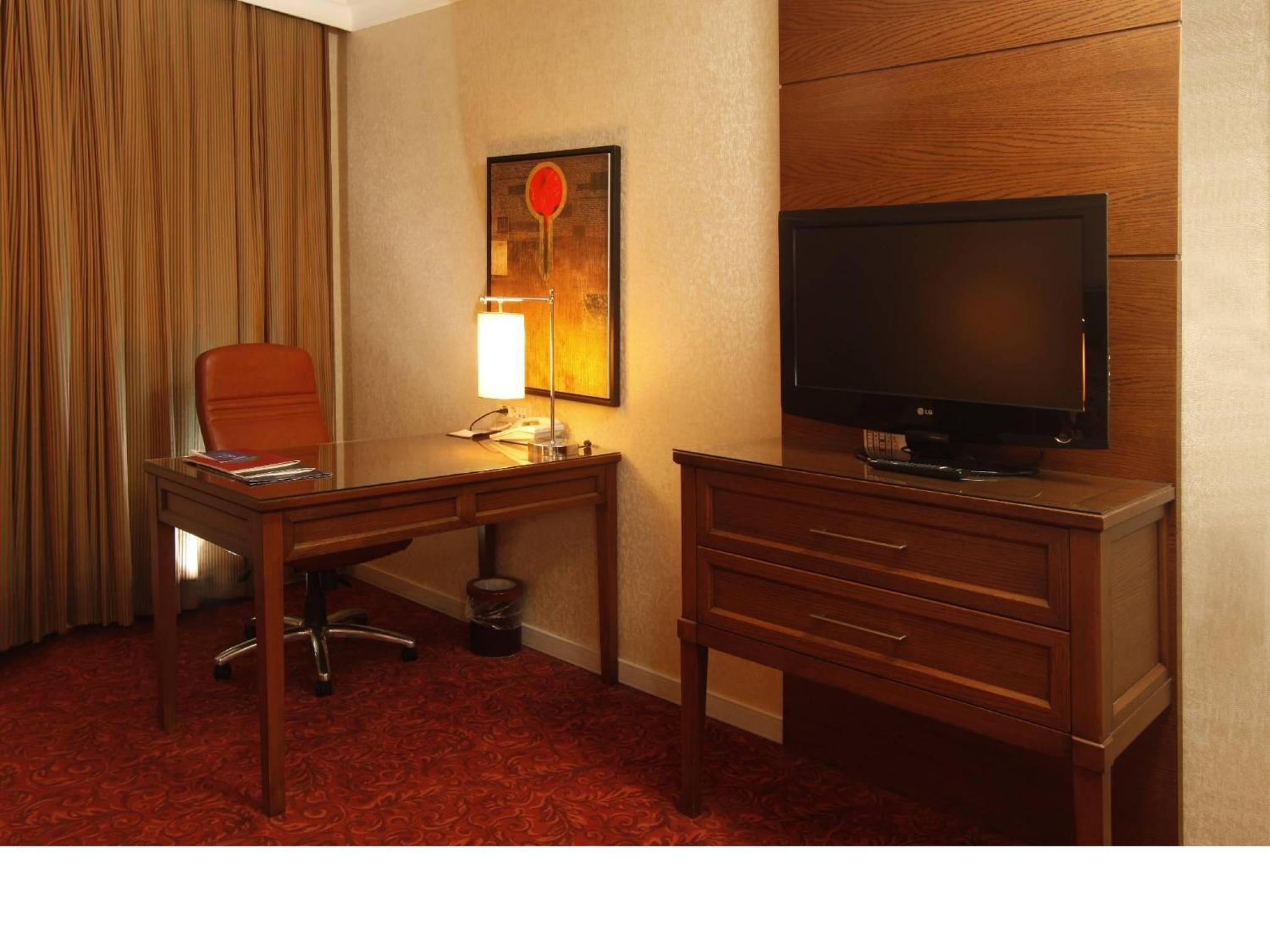 Buyukhanli Park Hotel - Image 33