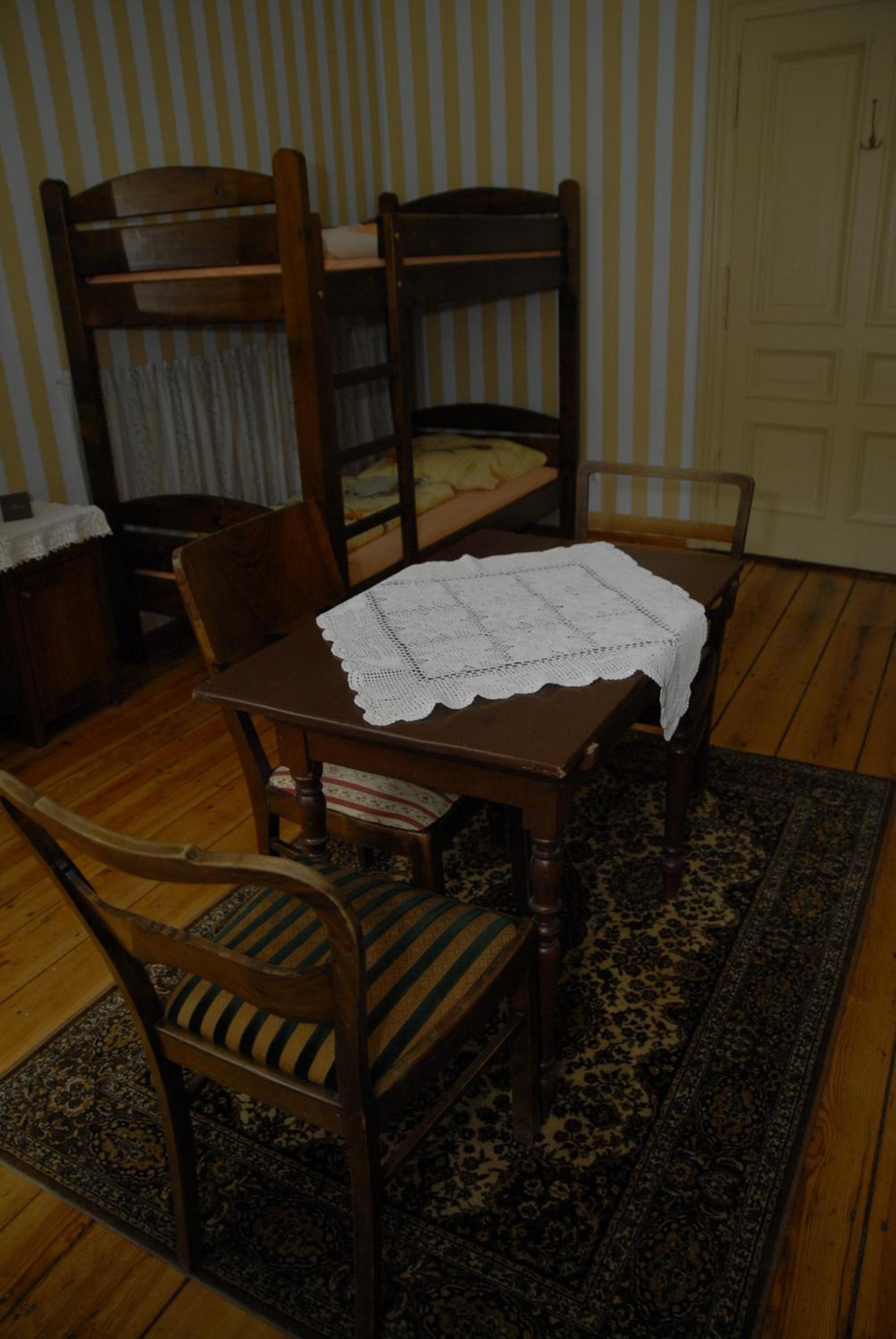 Hostel, Pokoje gościnne Mleczarnia - Ozonowane