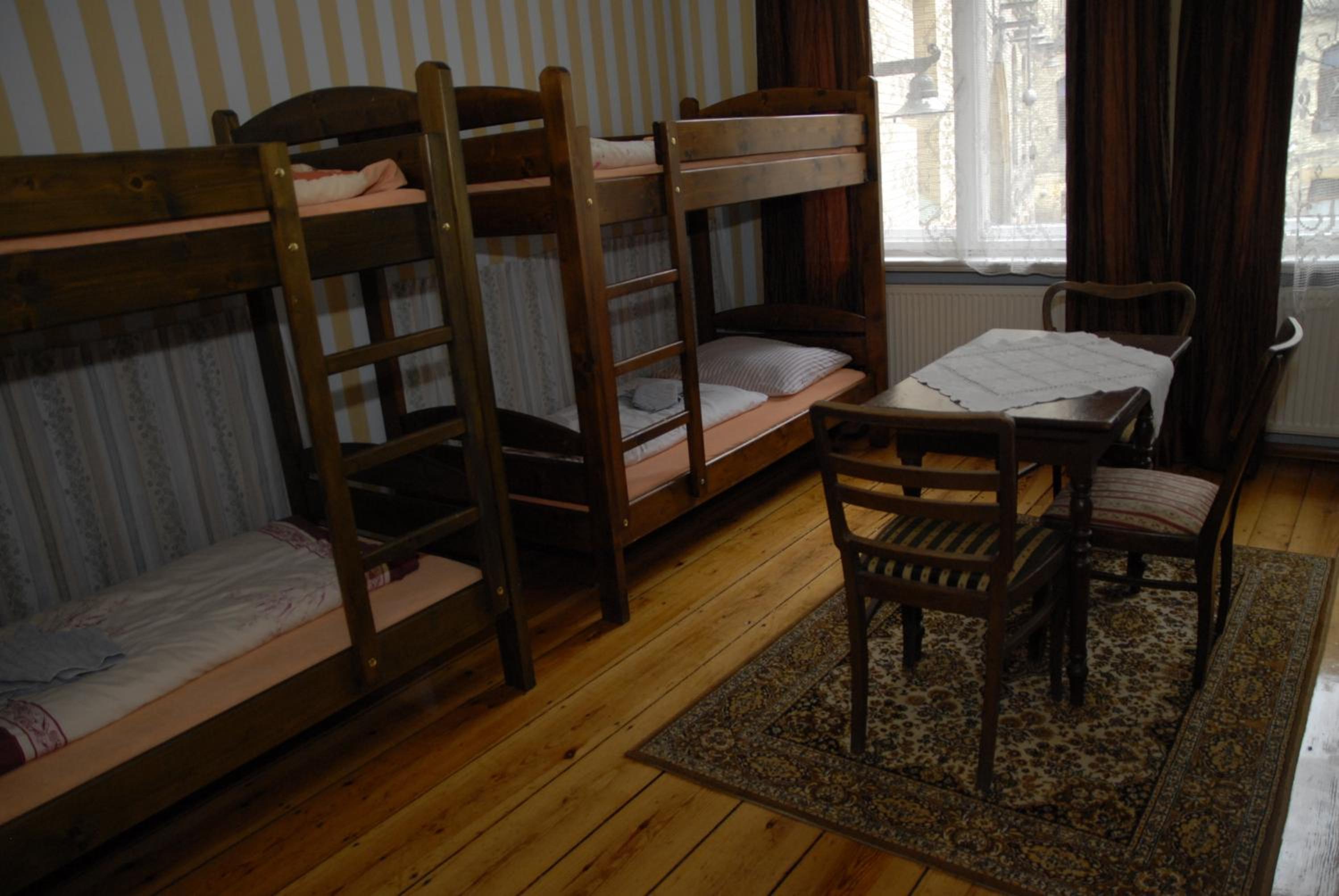 Hostel, Pokoje gościnne Mleczarnia - Ozonowane