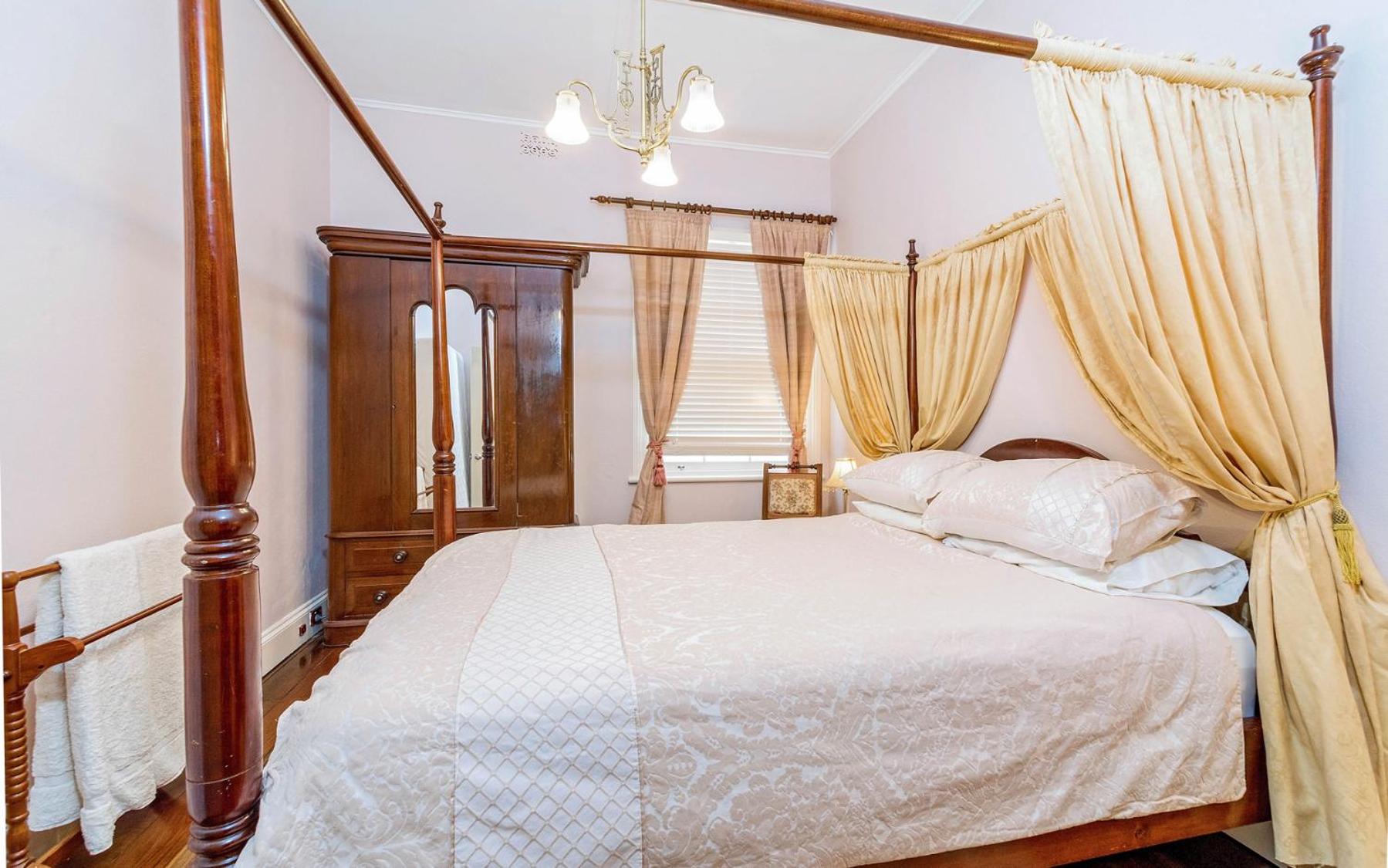 Azile 1875 Heritage Victorian Duplex view 2