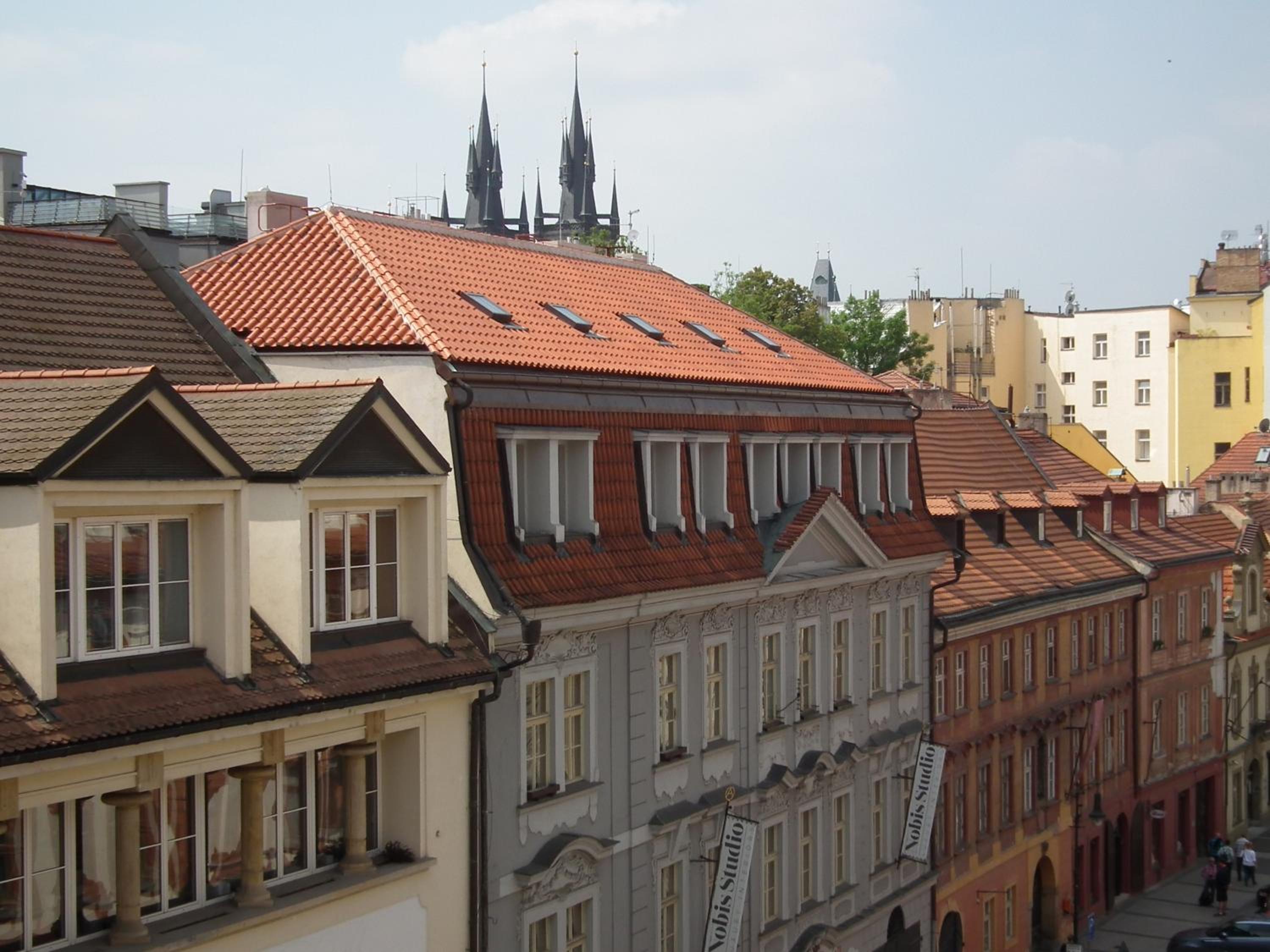 Old Town spacious apartment