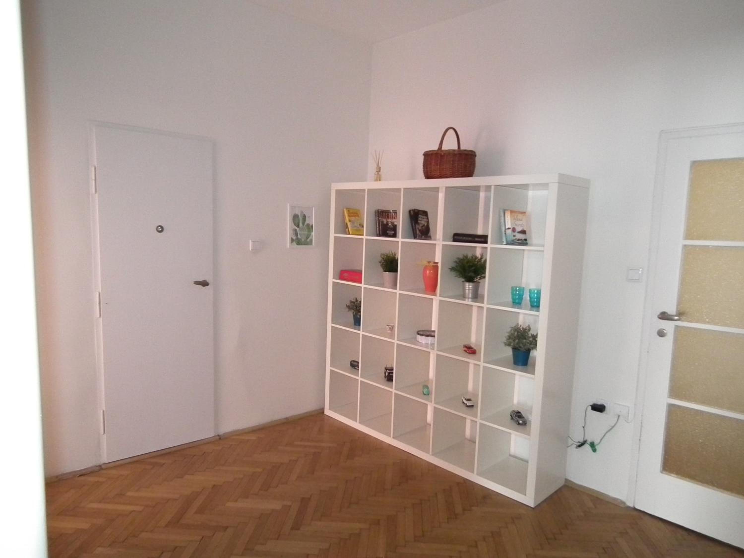 Old Town spacious apartment