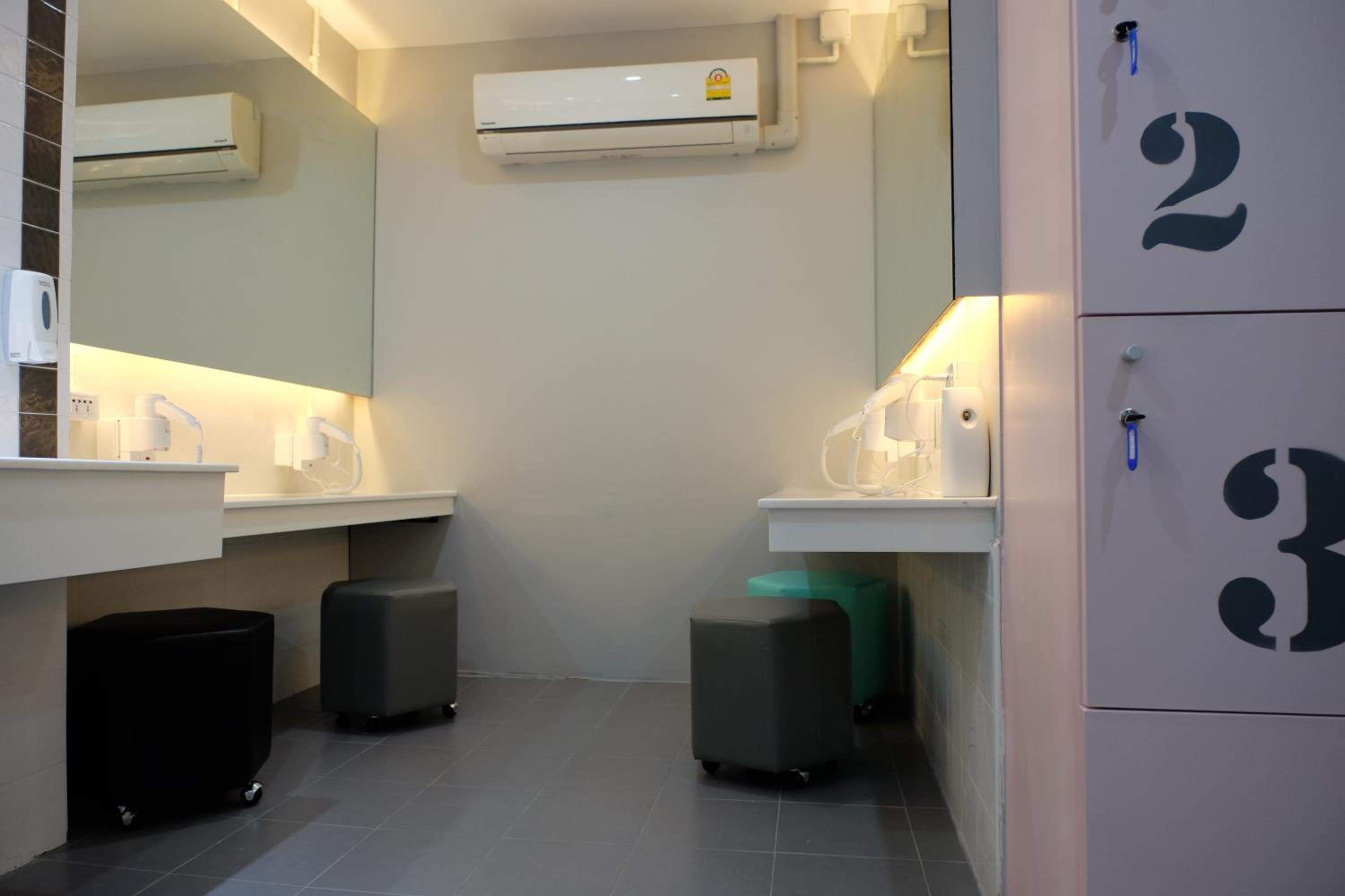 Siam Stadium Hostel