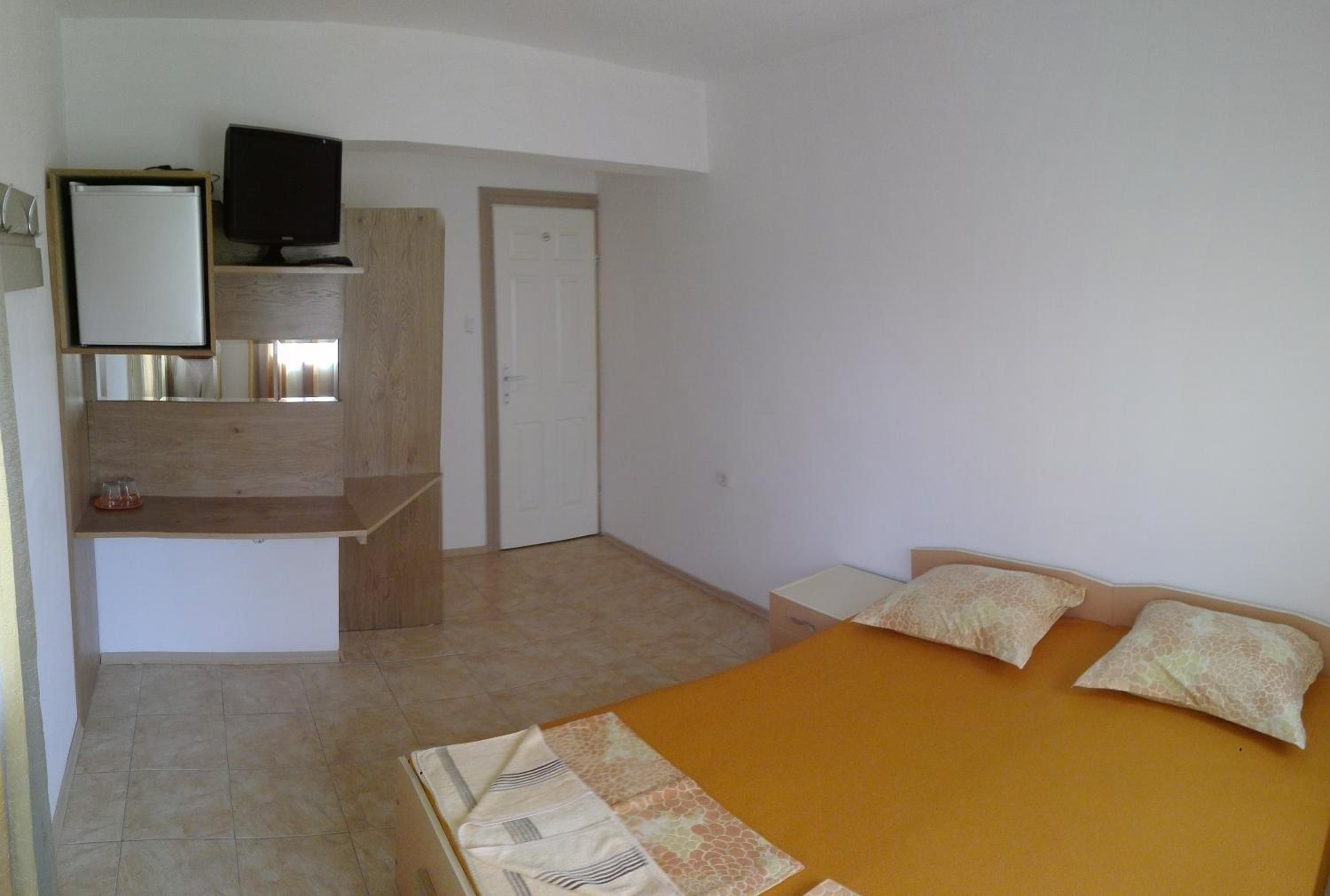 Eleonor Guest House