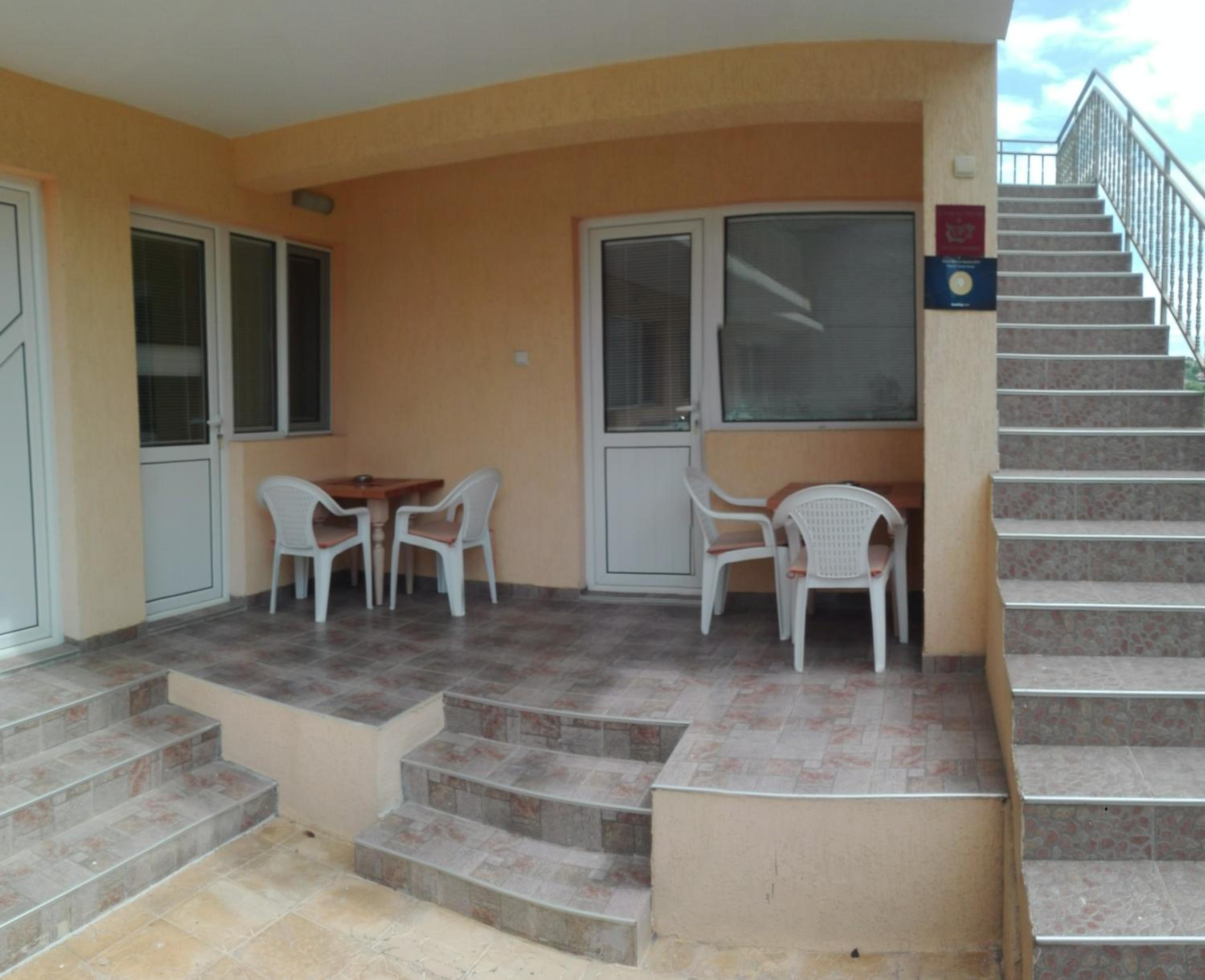 Eleonor Guest House