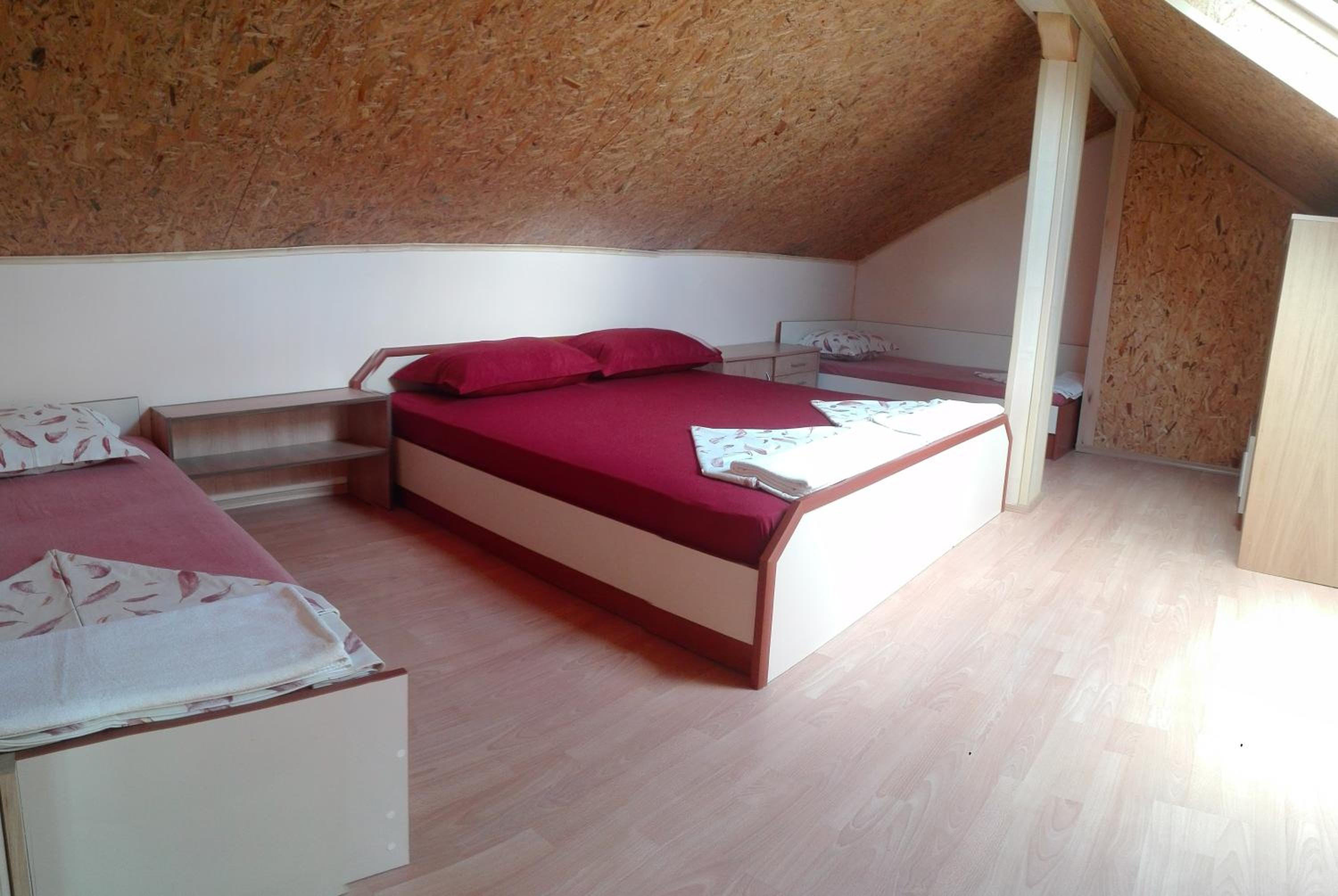 Eleonor Guest House