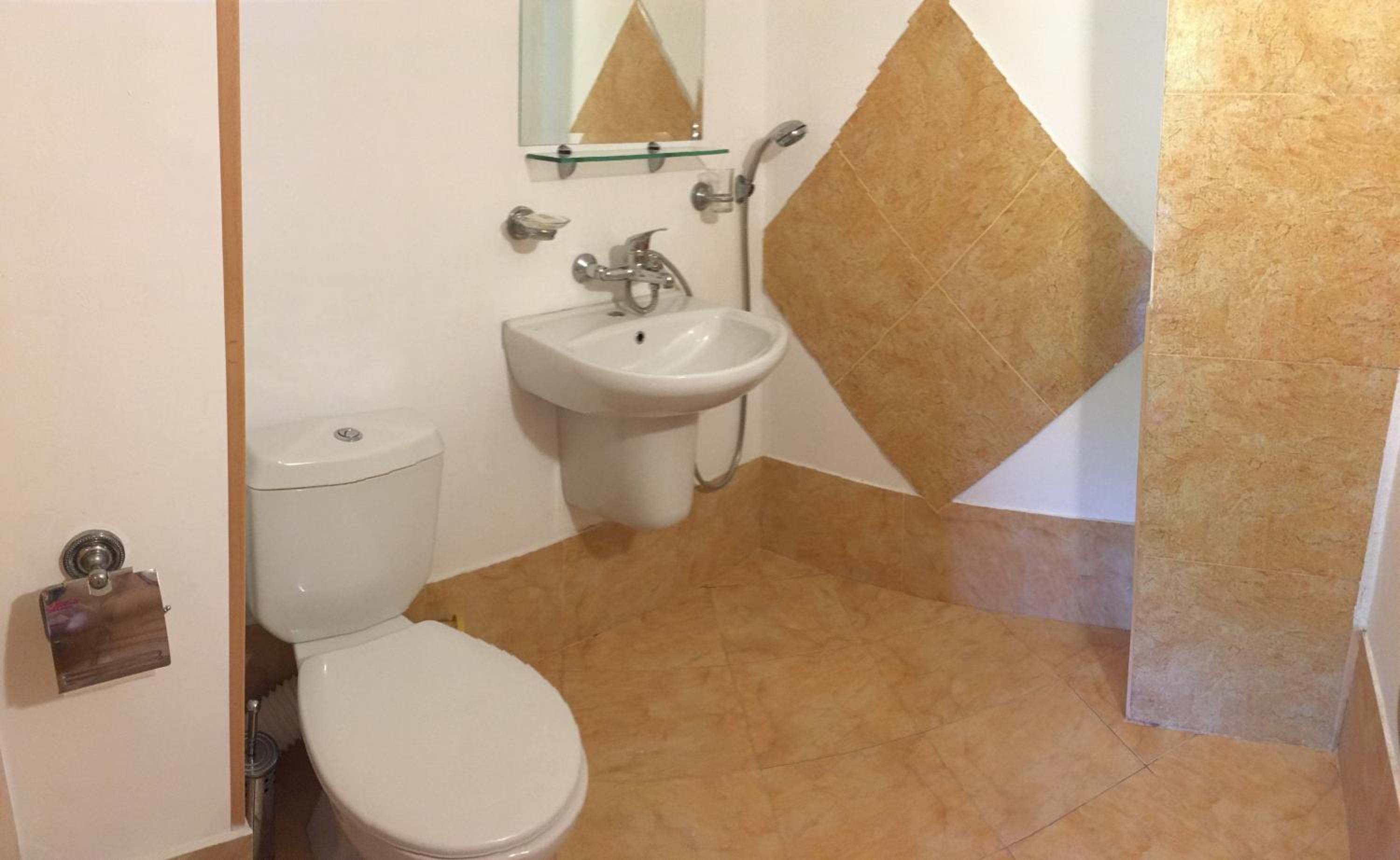 Eleonor Guest House
