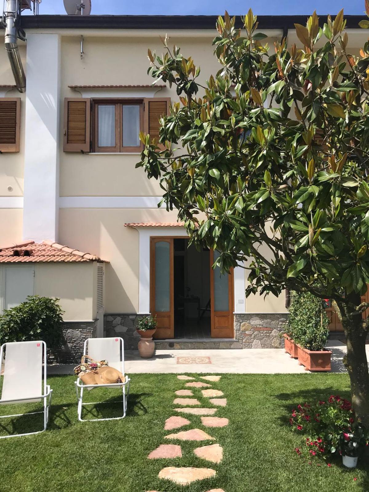 La Casa di Nonna Elvira Suite Eros photo 2