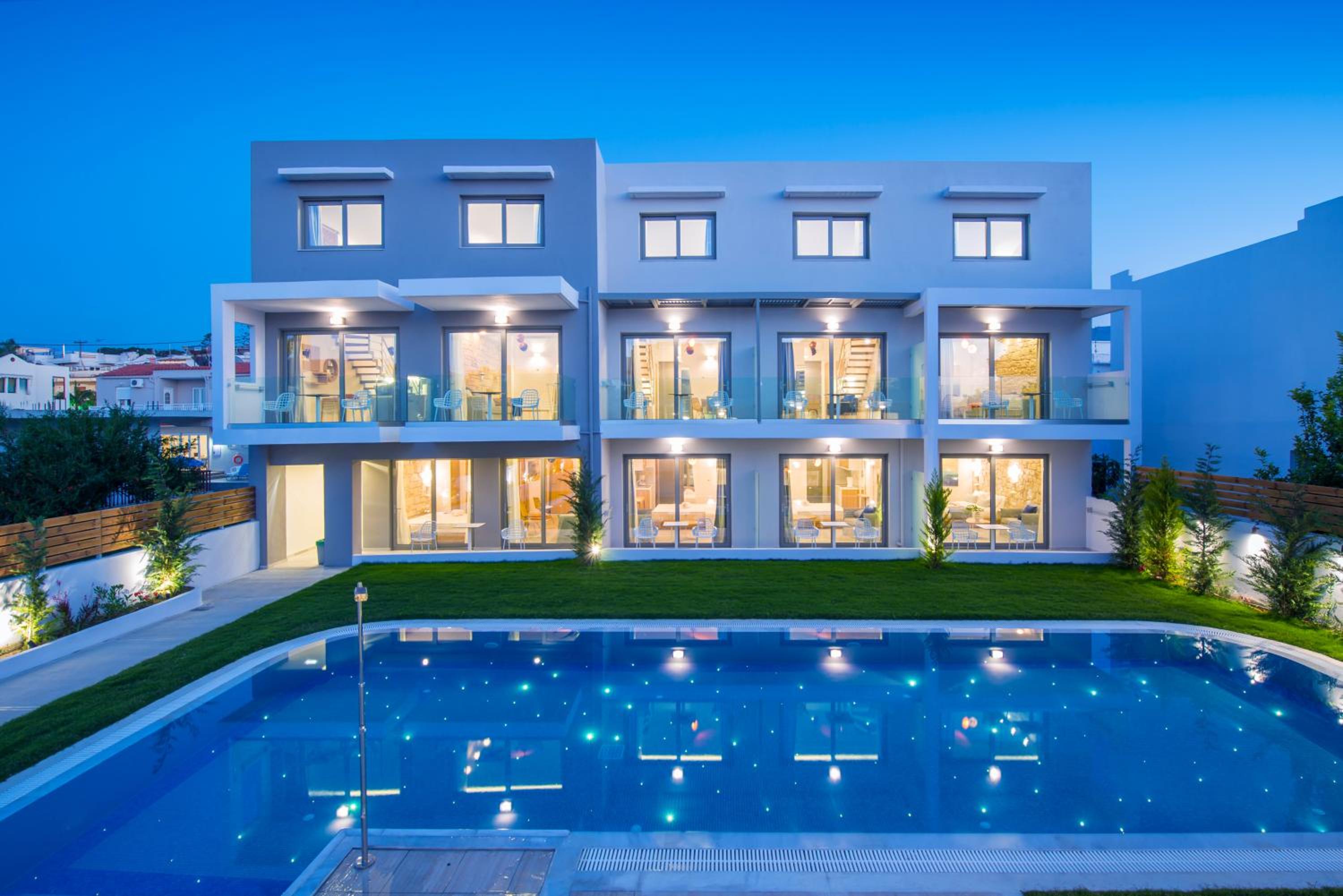 Hotel Mary Hotel & Mary Royal Suites - Image 1