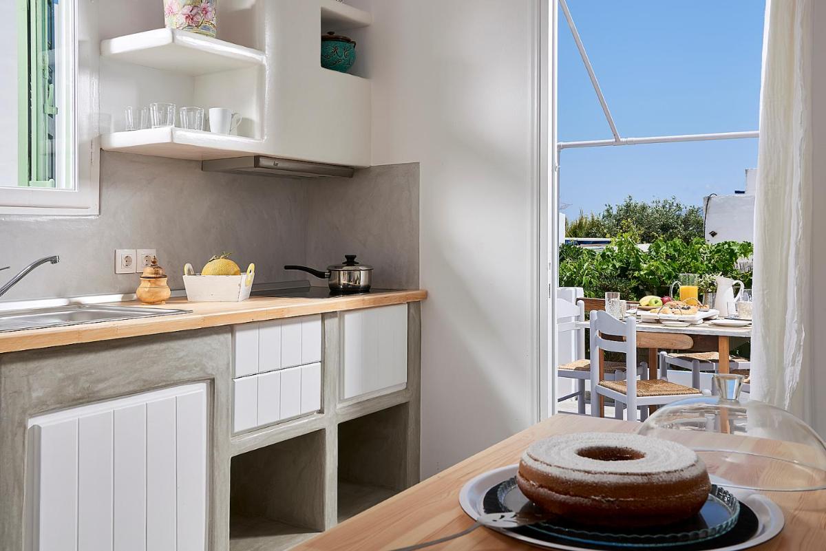 Eleni House