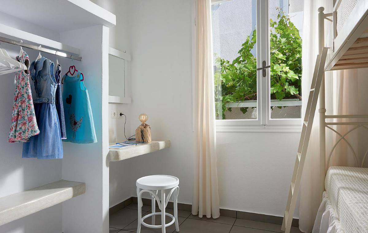 Eleni House