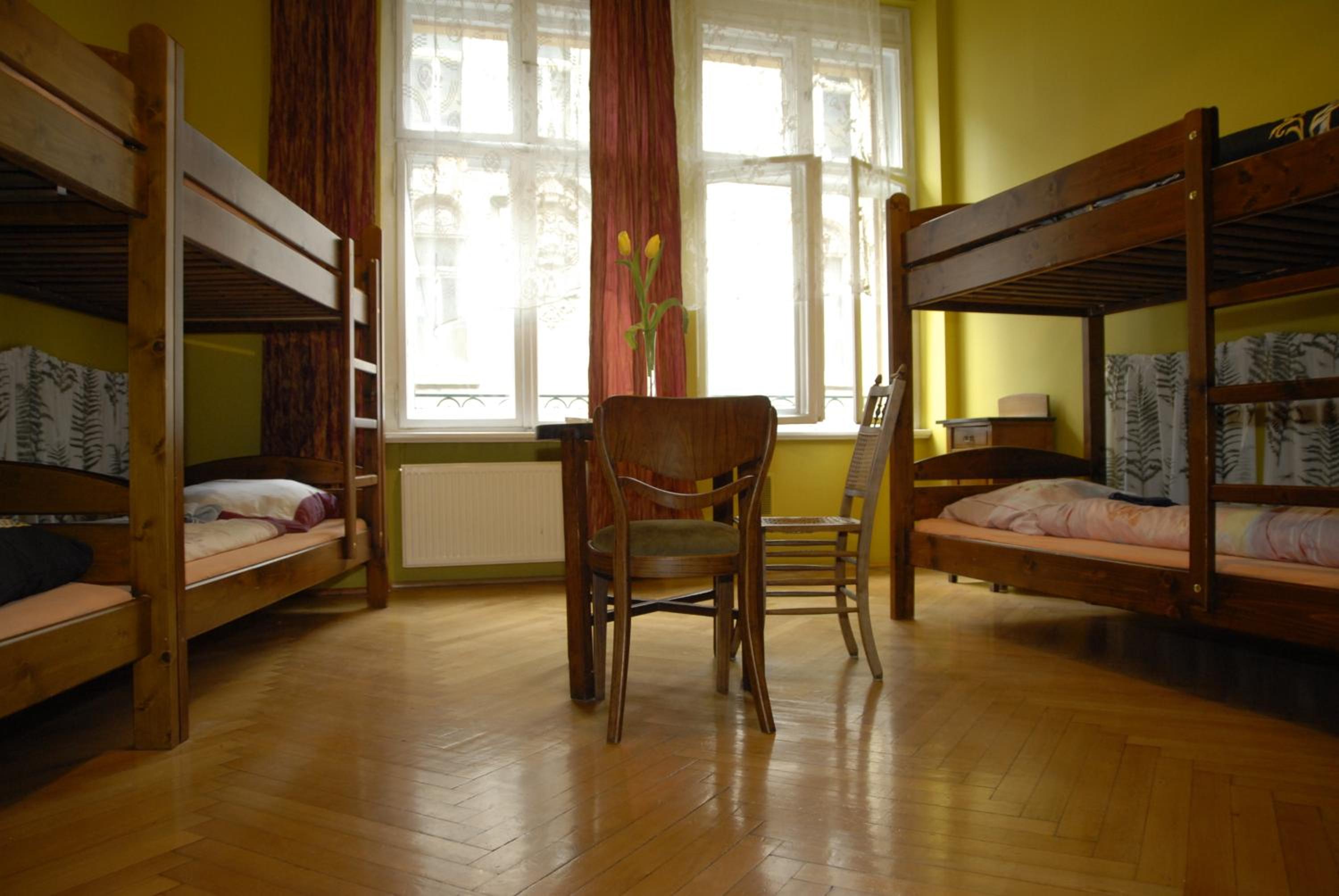 Hostel, Pokoje gościnne Mleczarnia - Ozonowane
