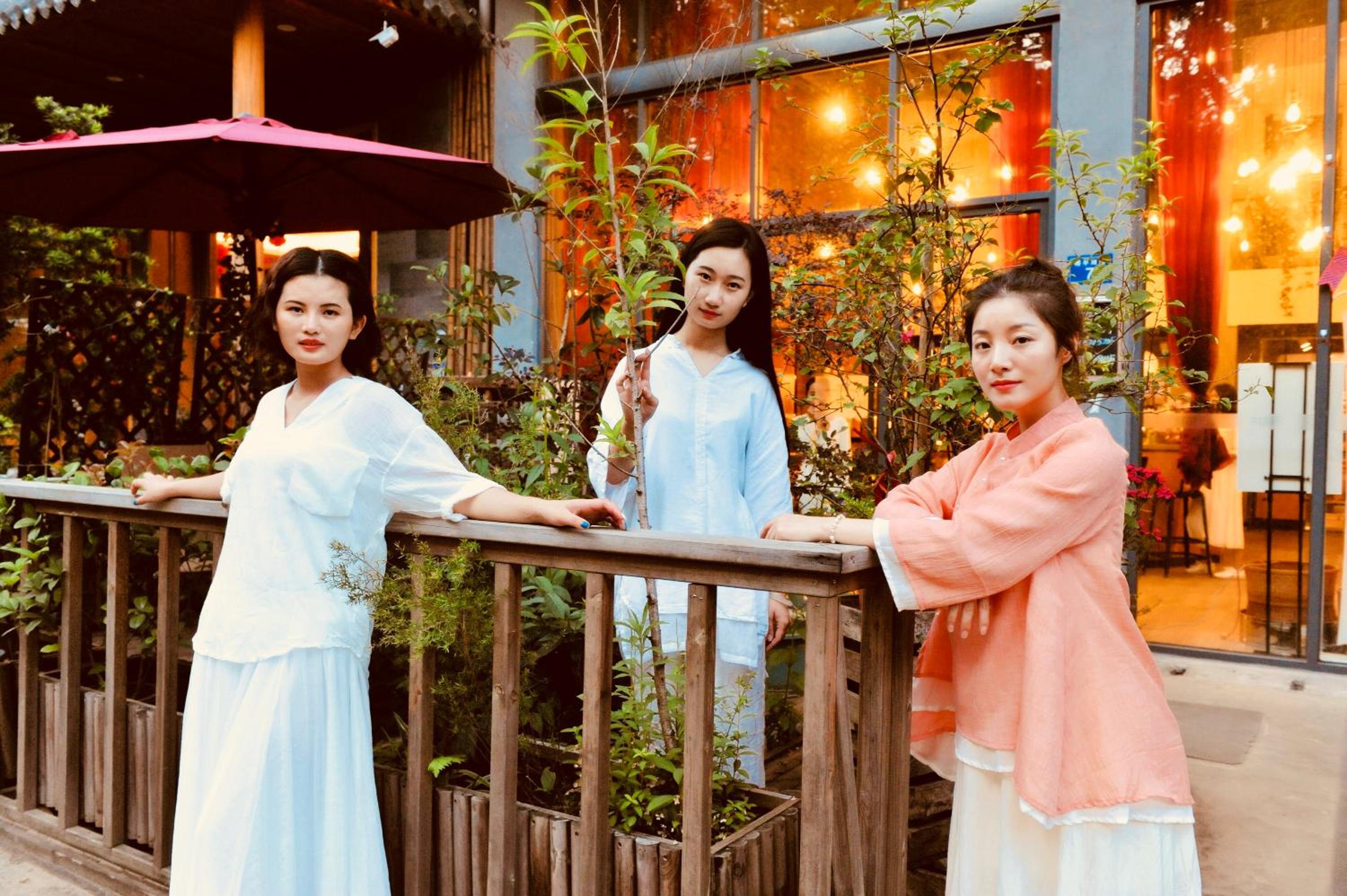 Ancient Street No.5 Youth Chic Hotel