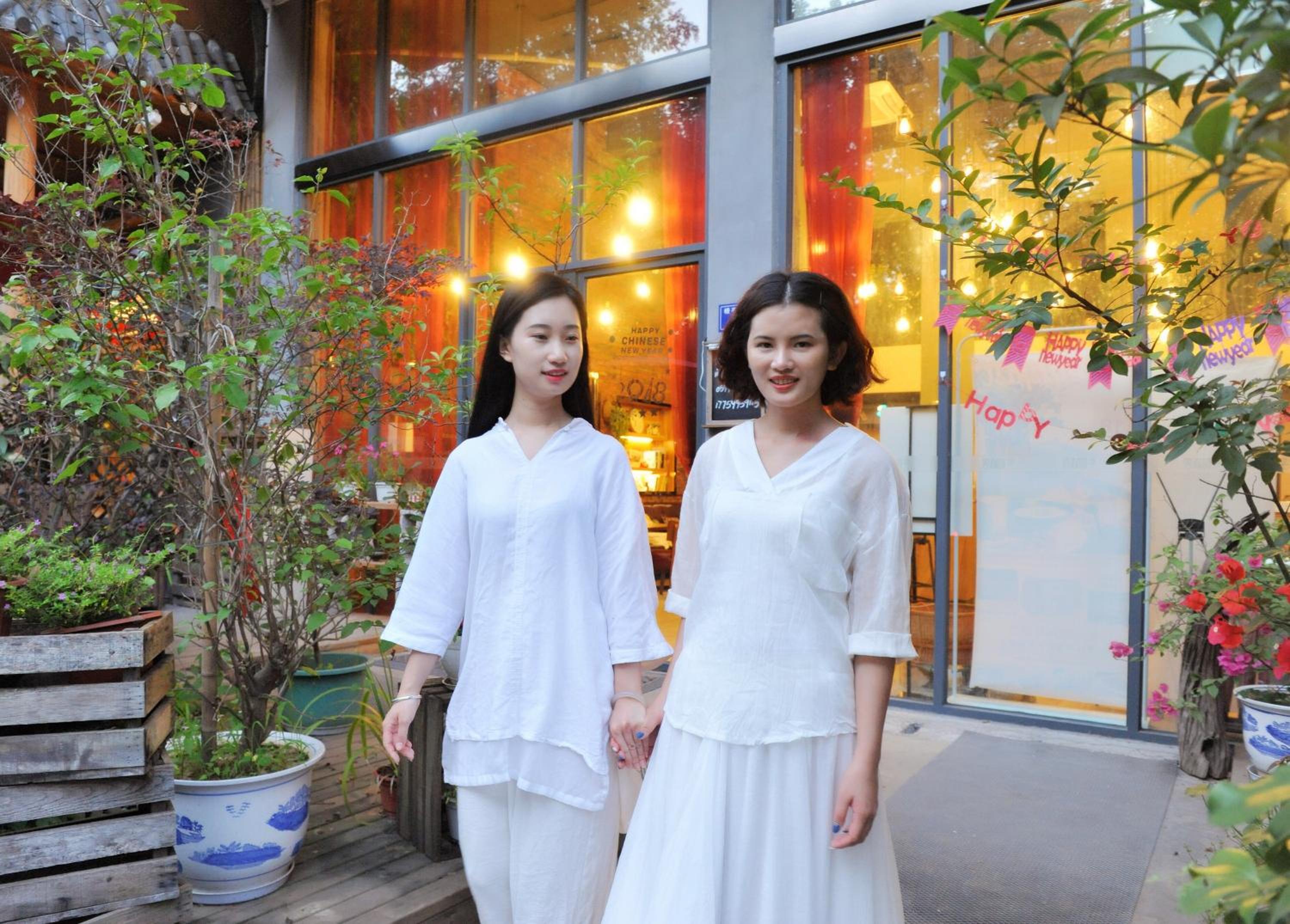 Ancient Street No.5 Youth Chic Hotel