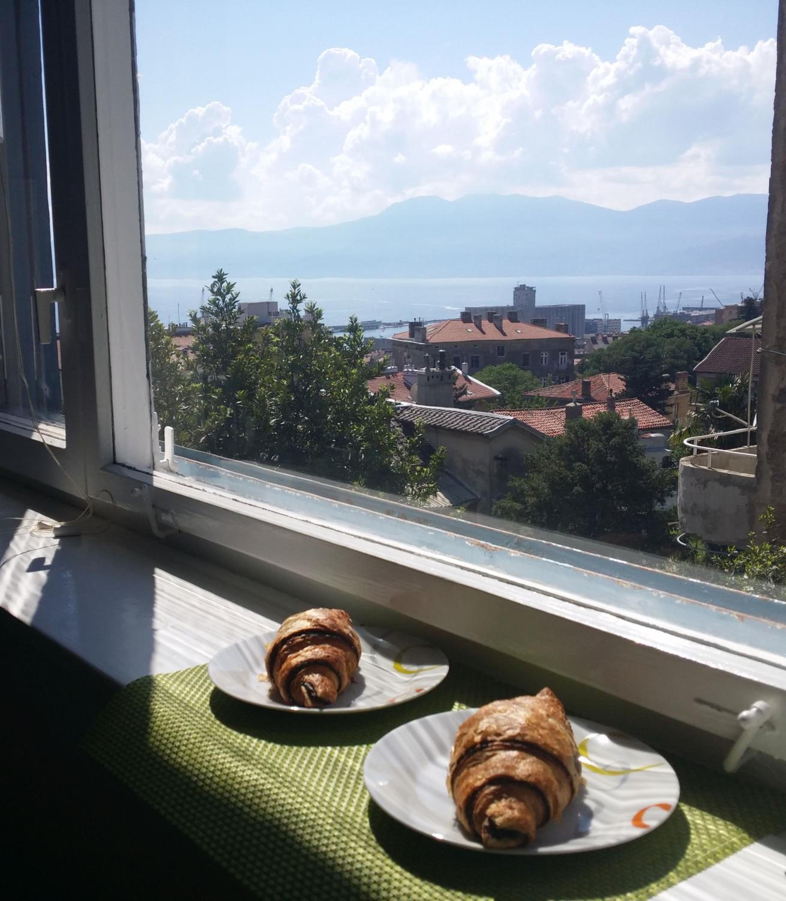Amarena Apartment