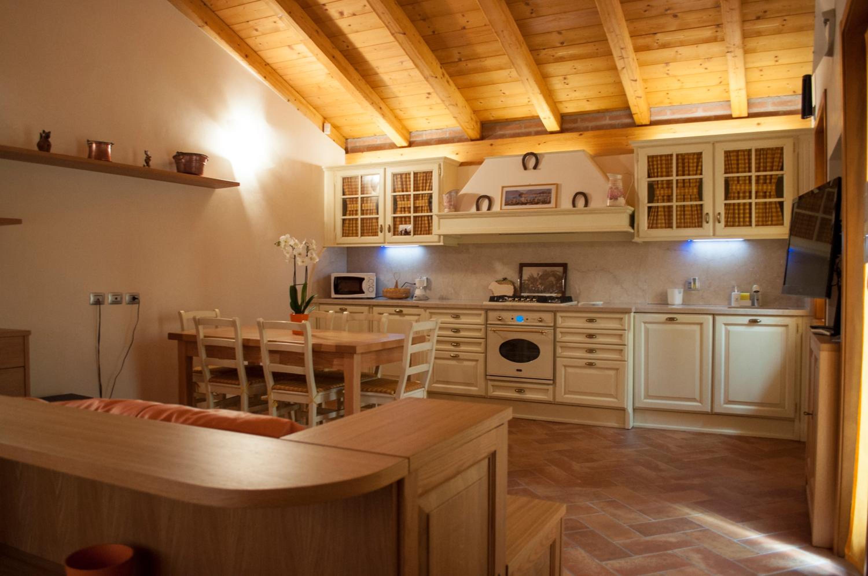 Appartamento Corte Antica con splendida Jacuzzi photo 4