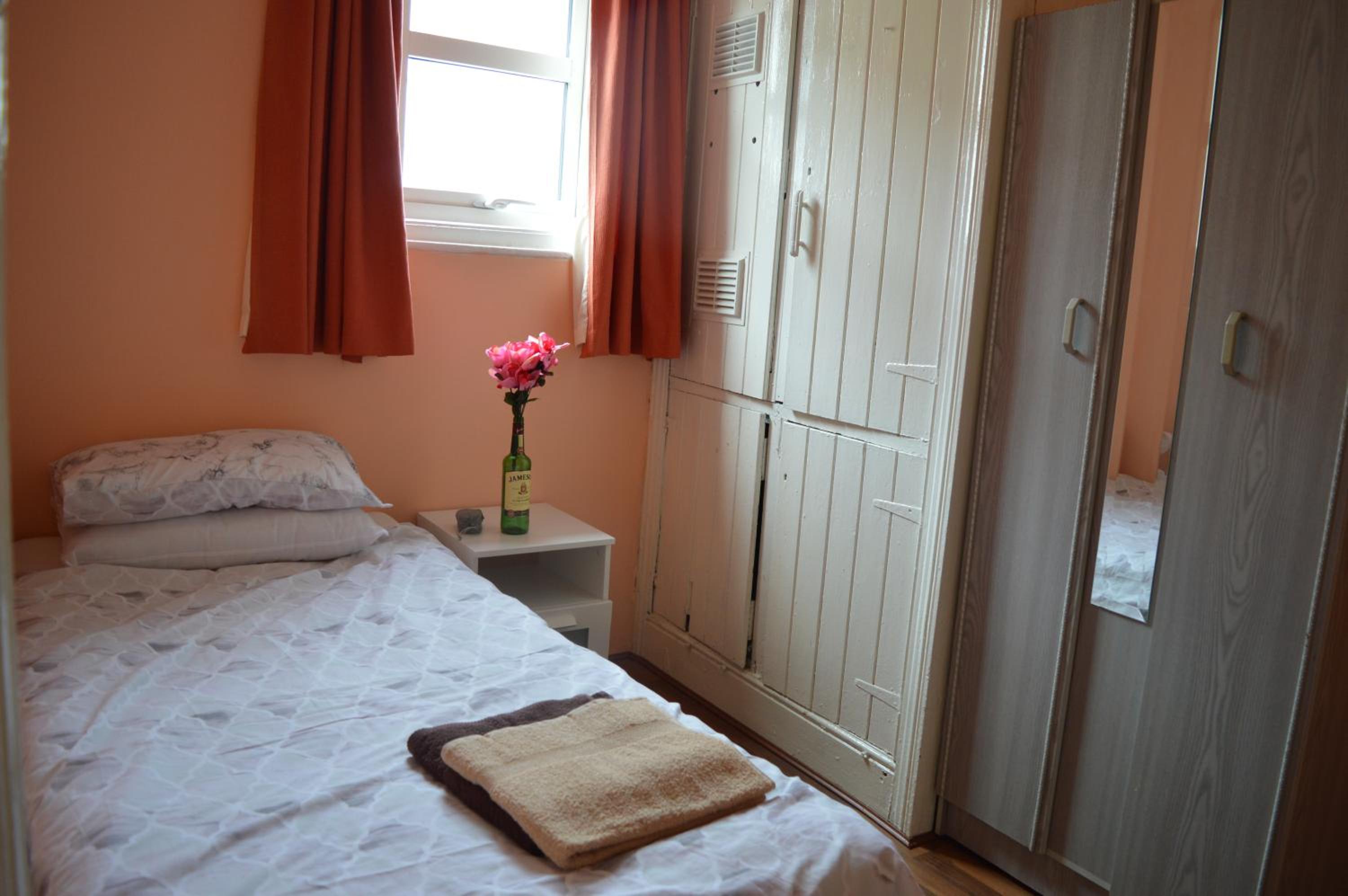 Library View Villa Holiday Home