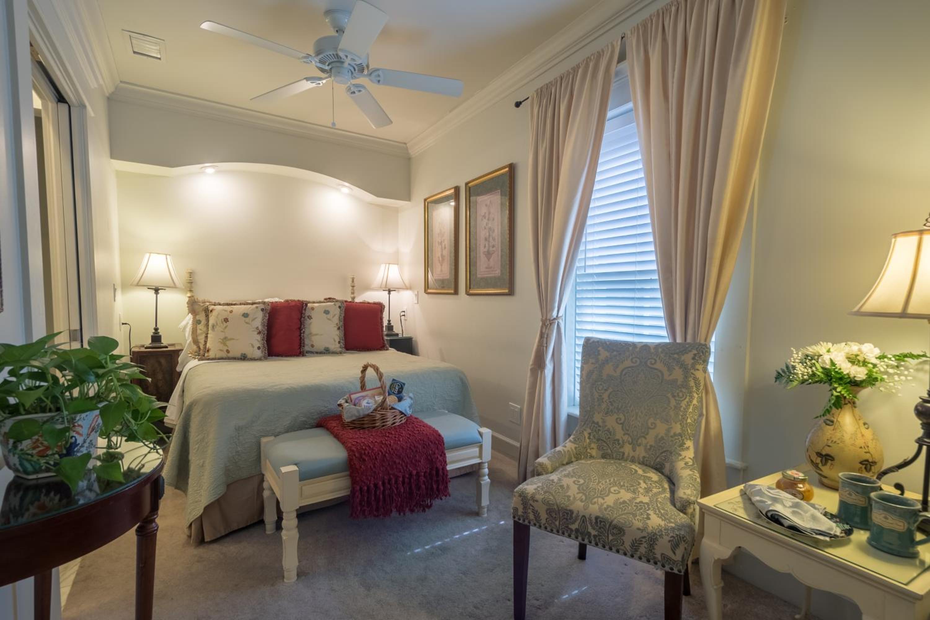 The Kenwood Inn Oldest Bed and Breakfast, St Augustine Historic District 2