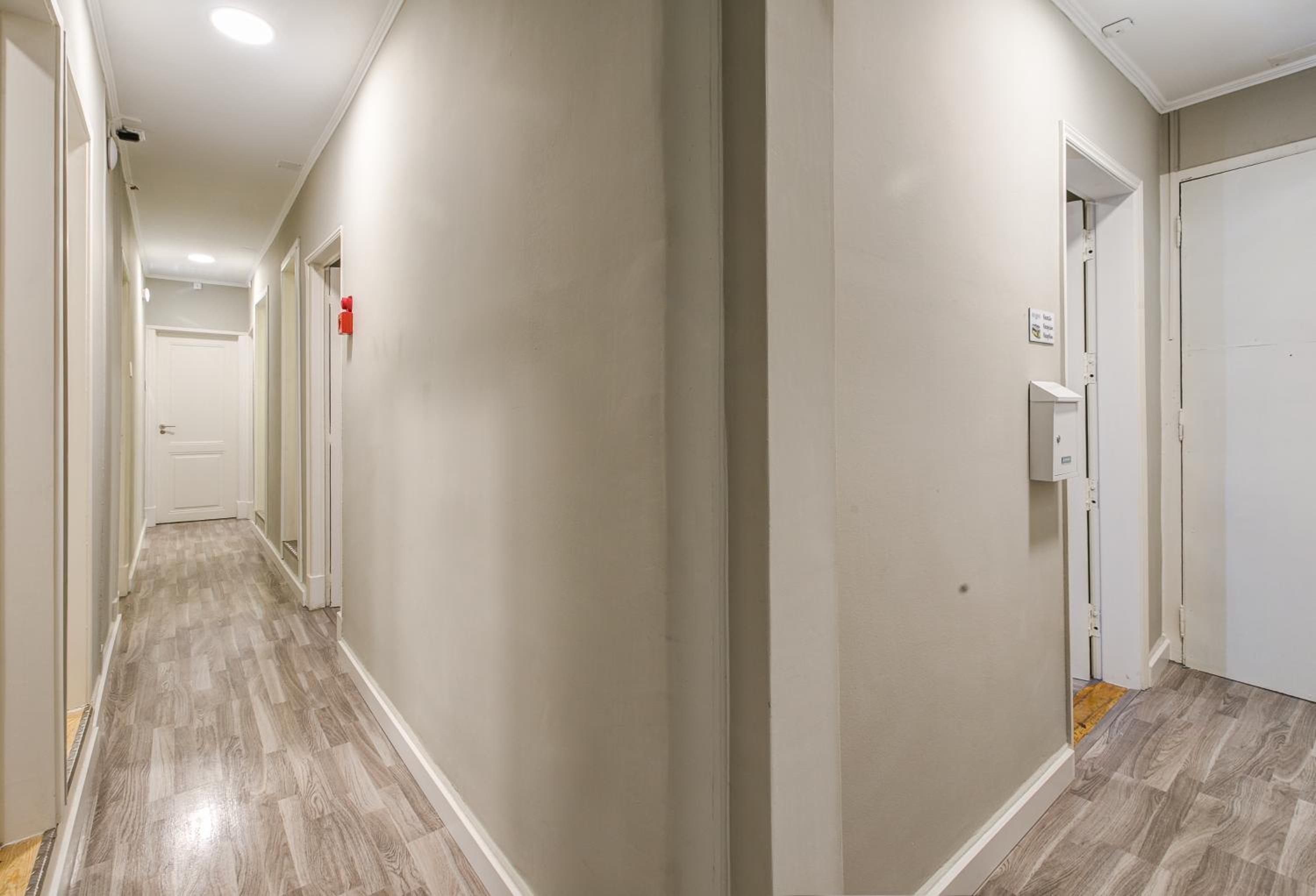 Hostel Seven Hills