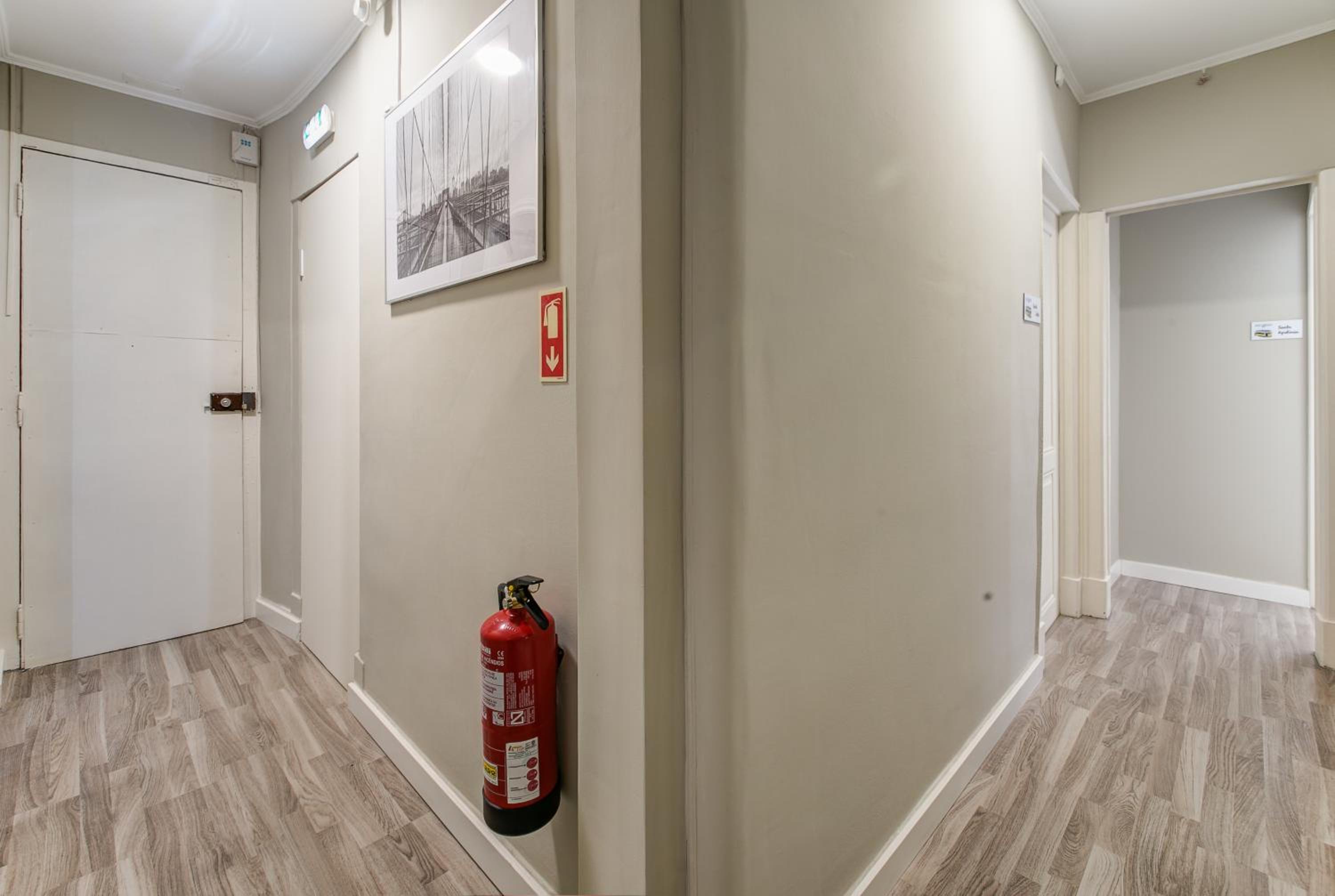 Hostel Seven Hills