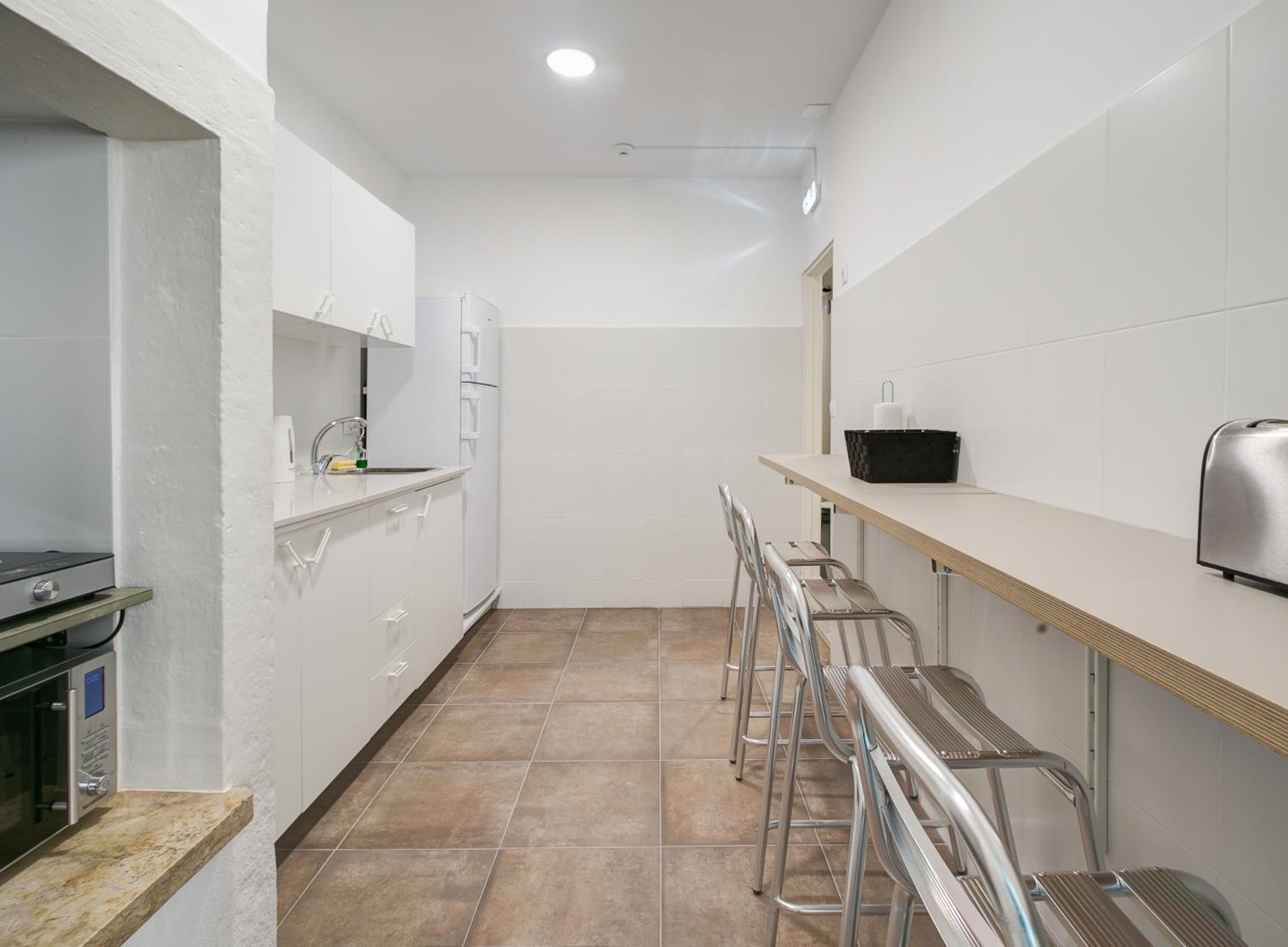 Hostel Seven Hills