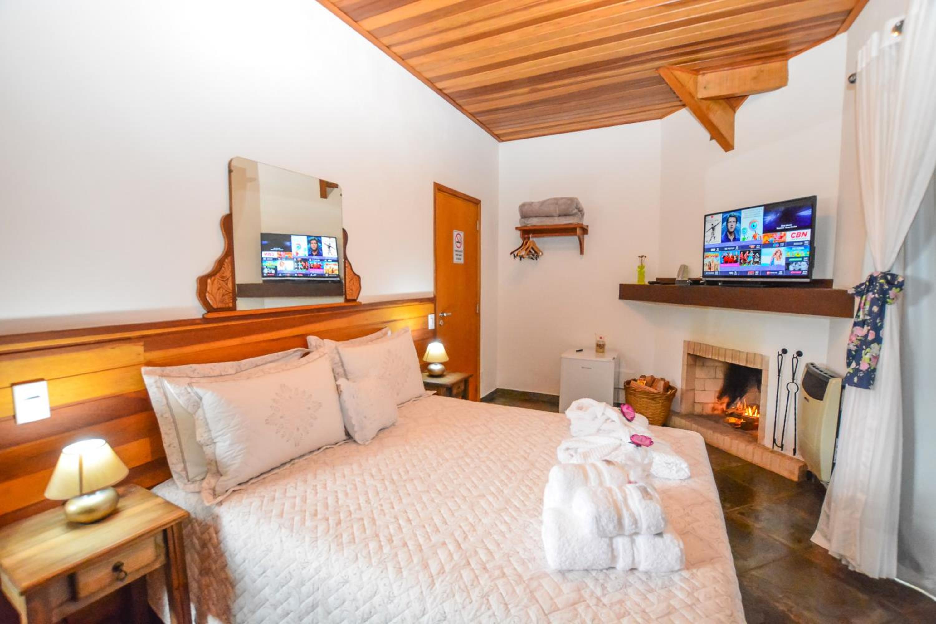 La Réserve Suites