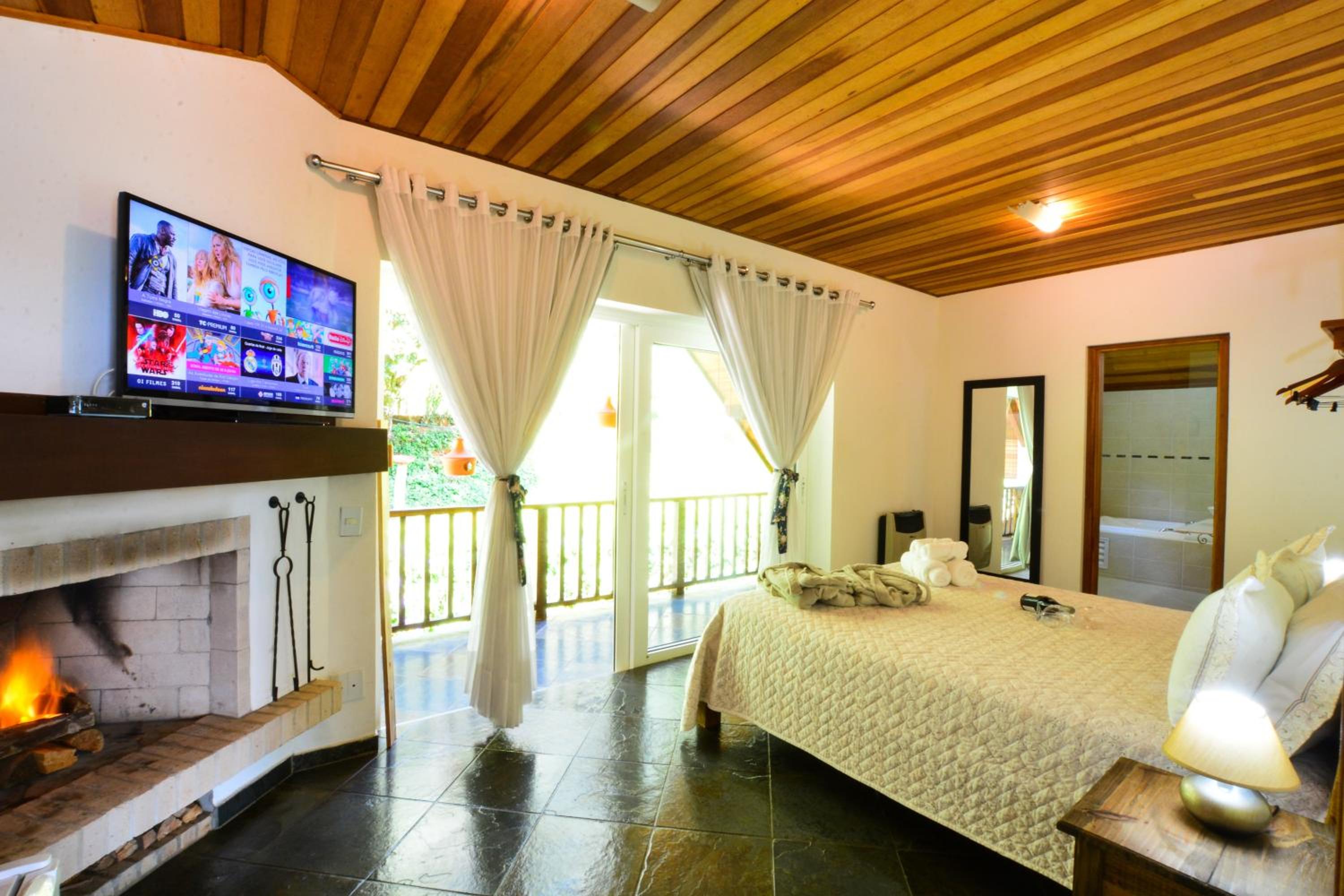 La Réserve Suites