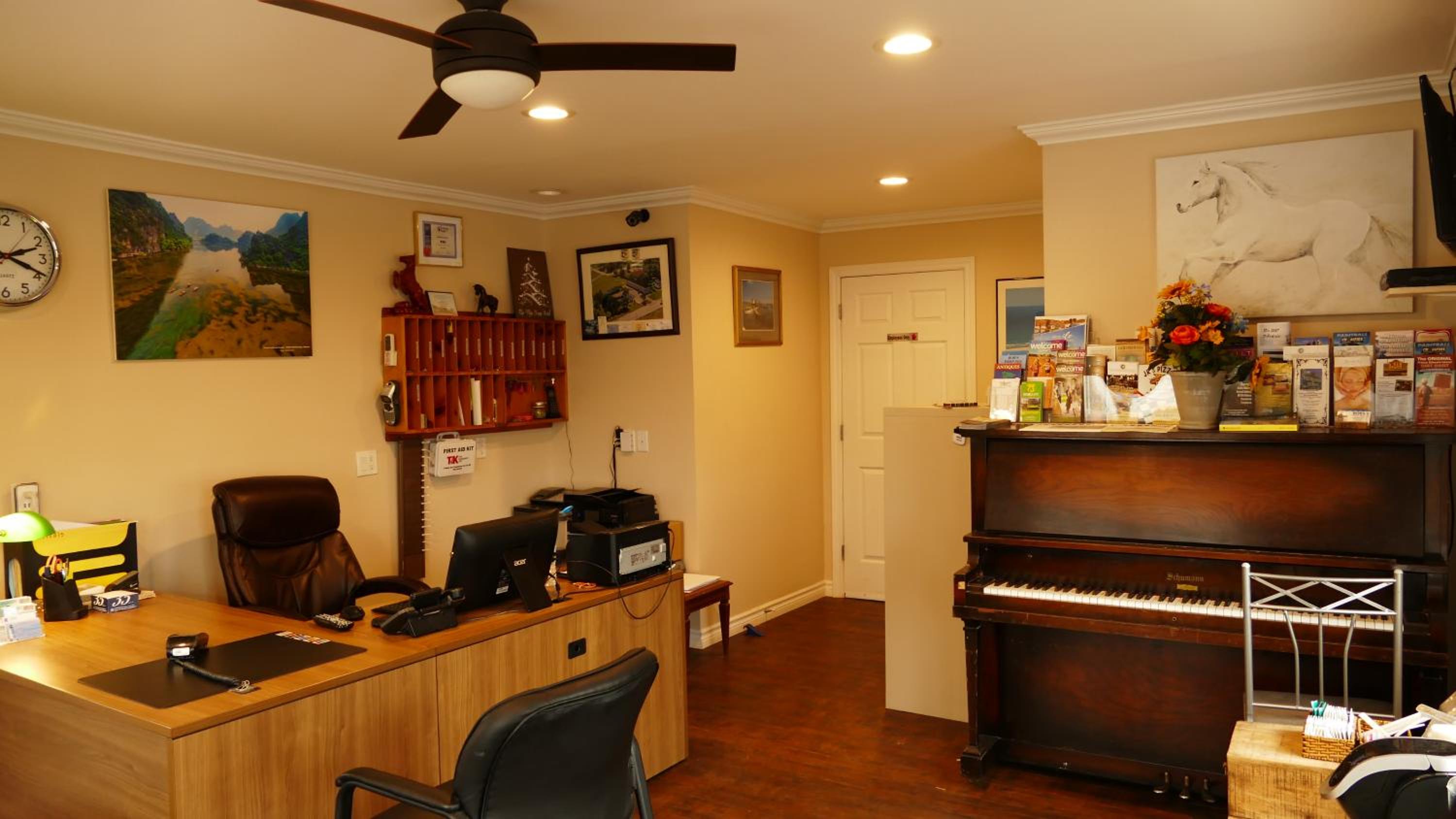Charlottetown Vacations - The White Horse Motel - Property Image 2