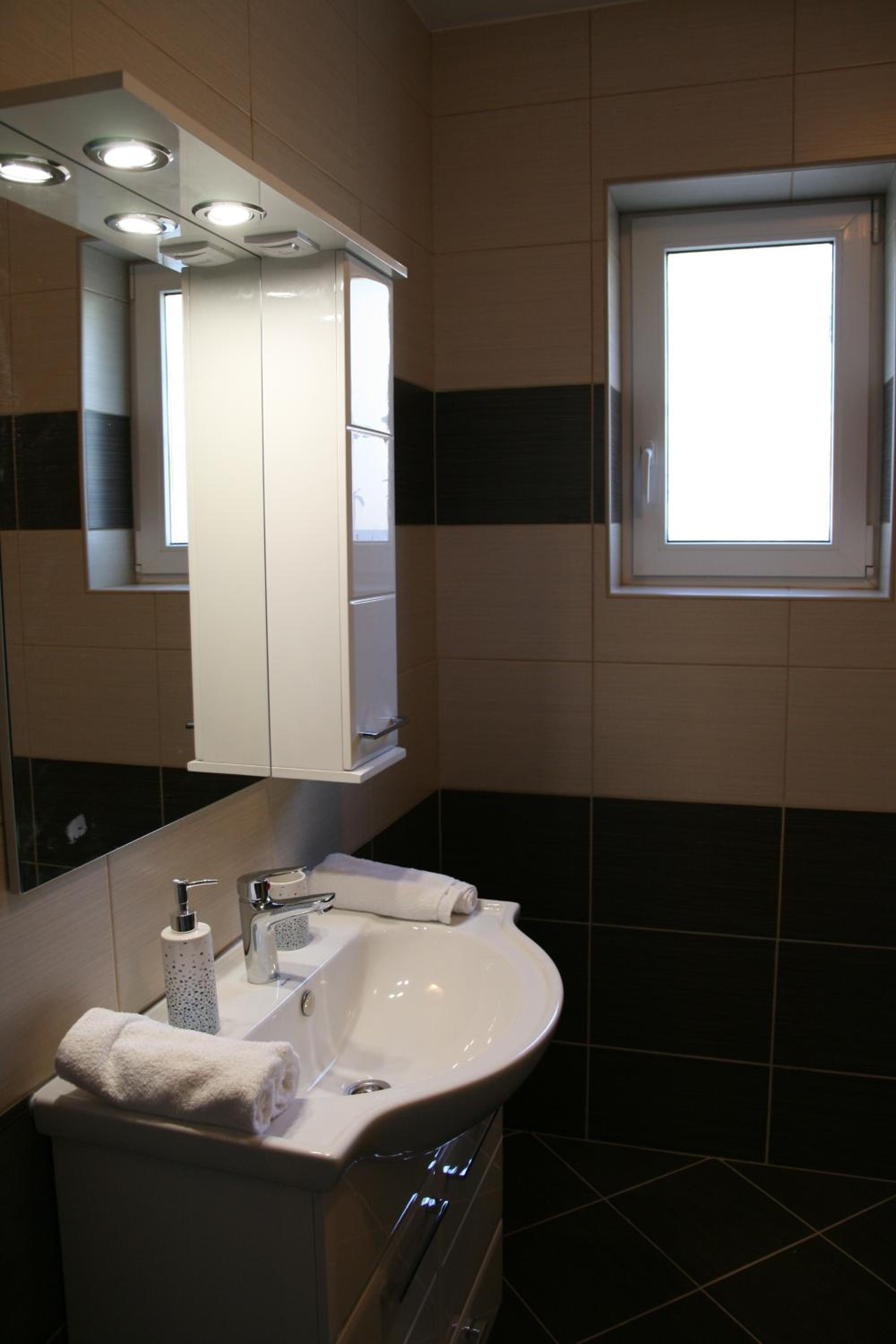 Photo 38