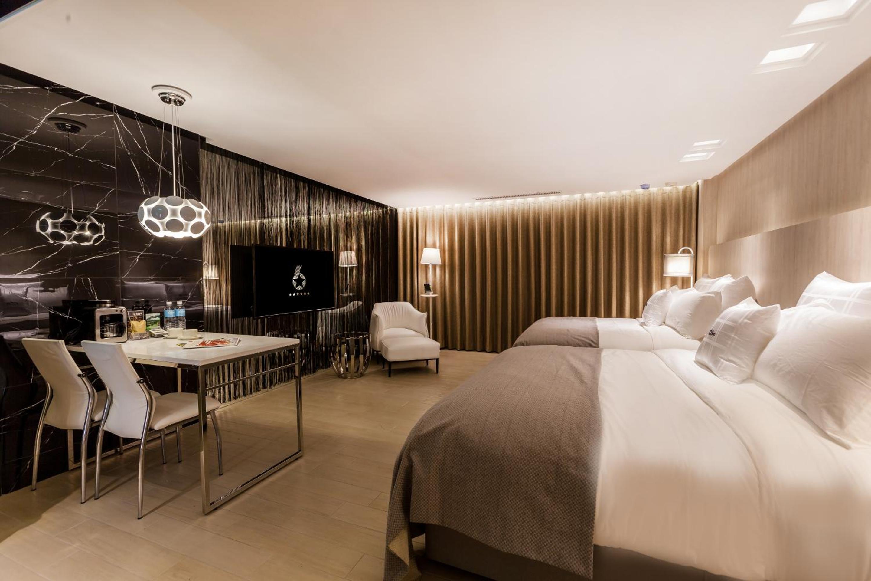 Six Star Motel-Taoyuan