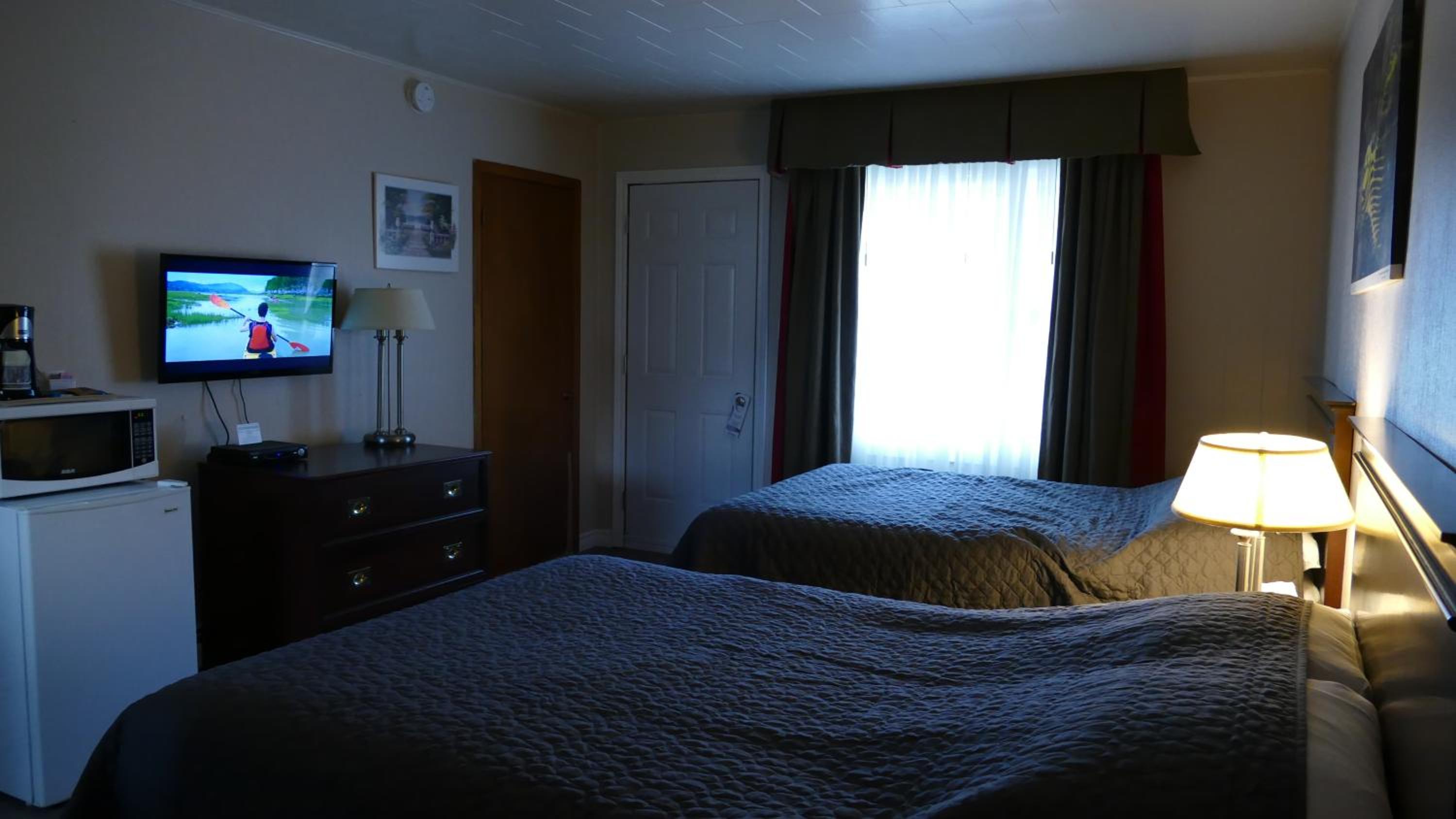 The White Horse Motel