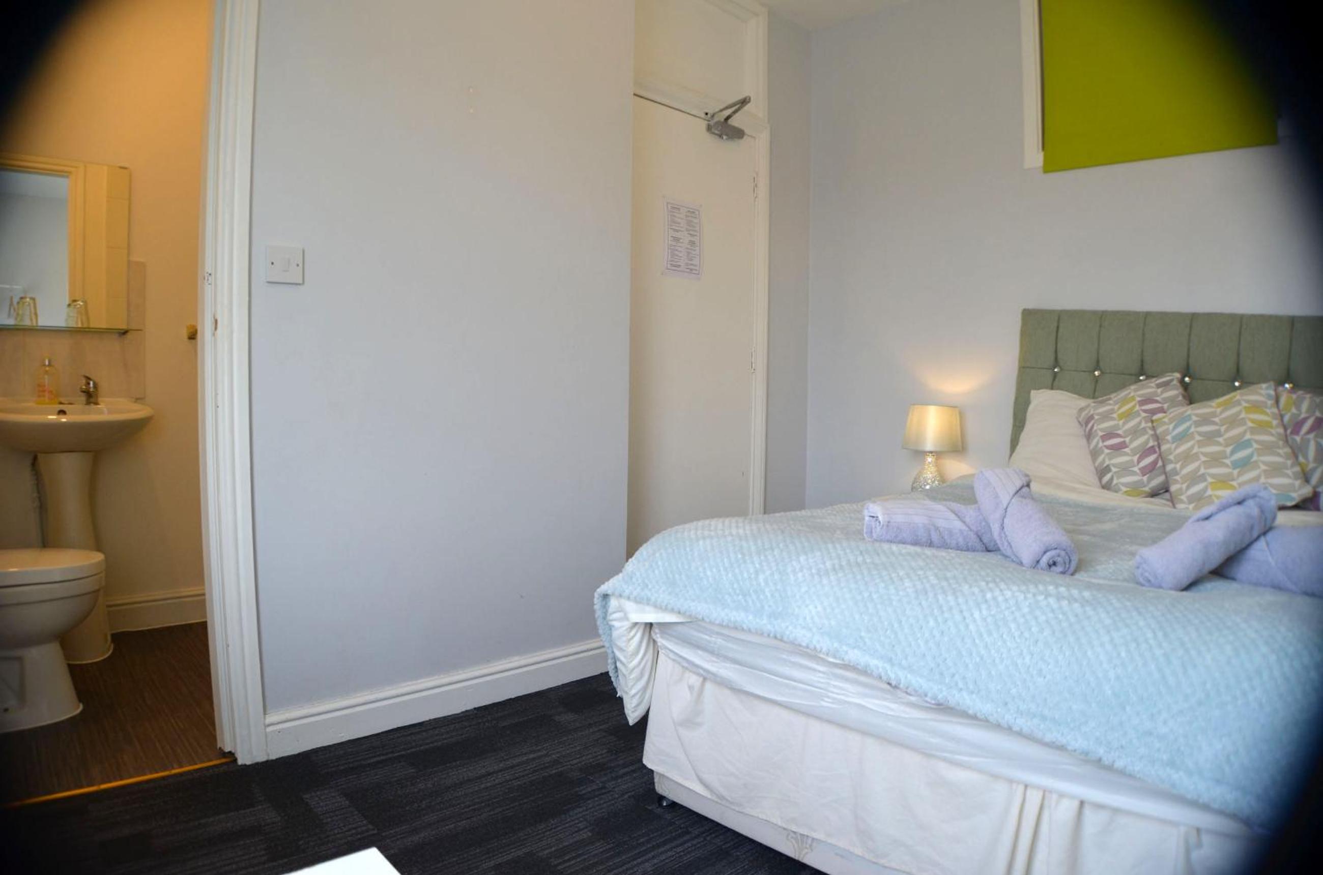 Queens Guesthouse Manchester