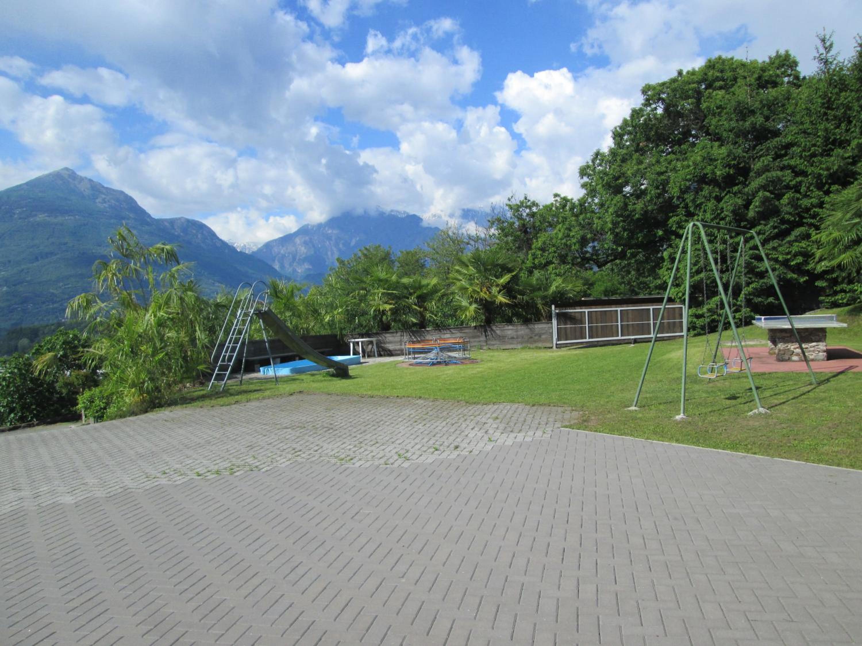 Photo 8
