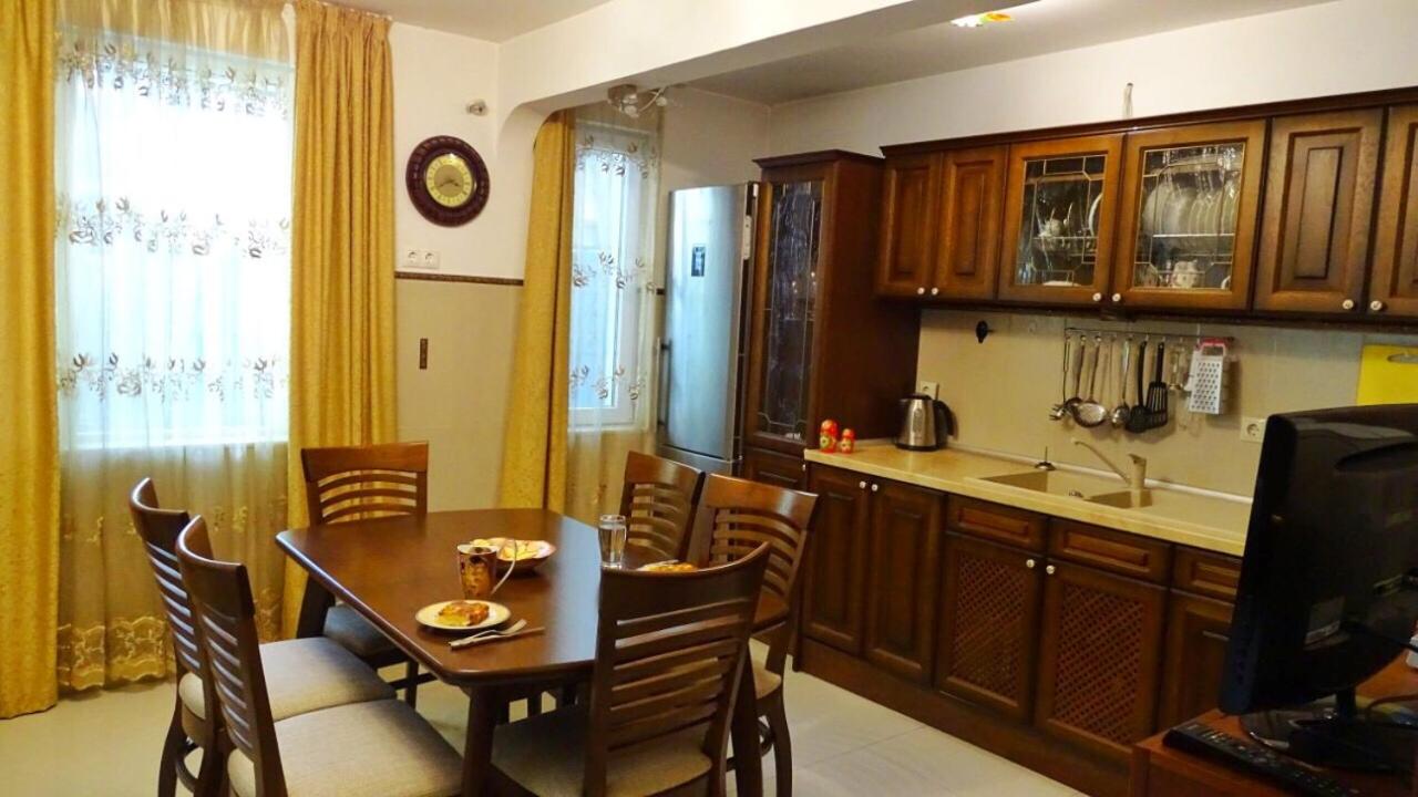 Apartment Kafedral view 2