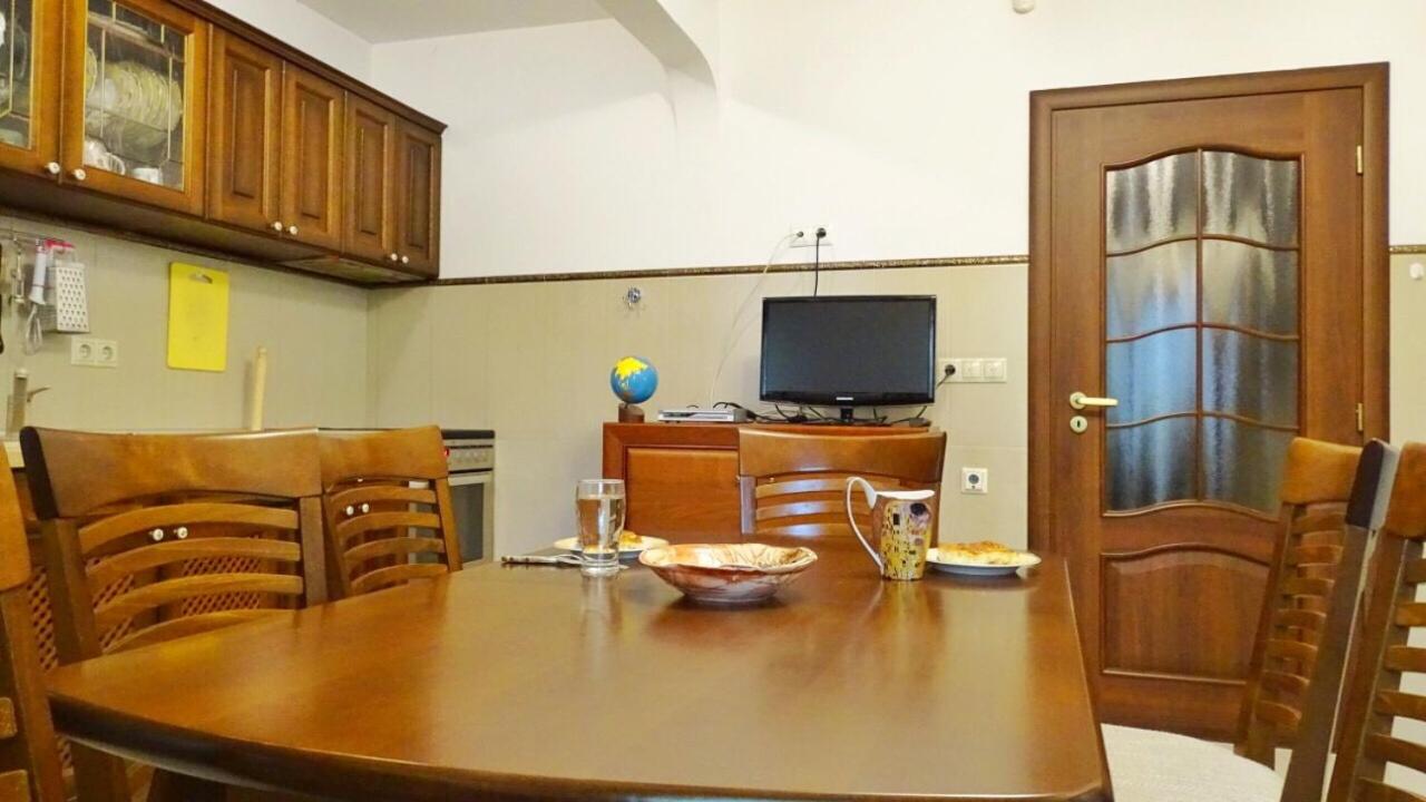 Apartment Kafedral view 3