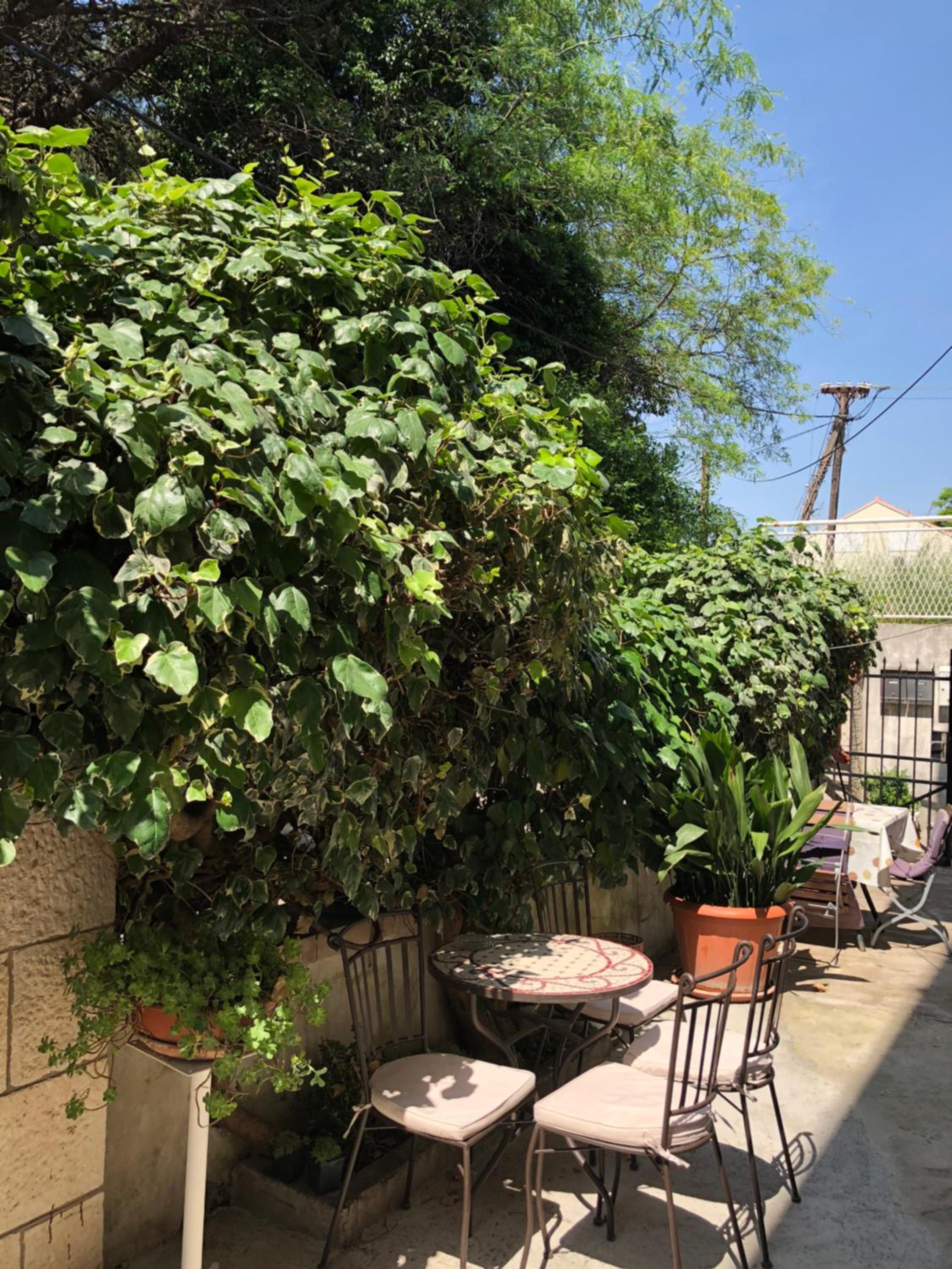 Stone House Apartment