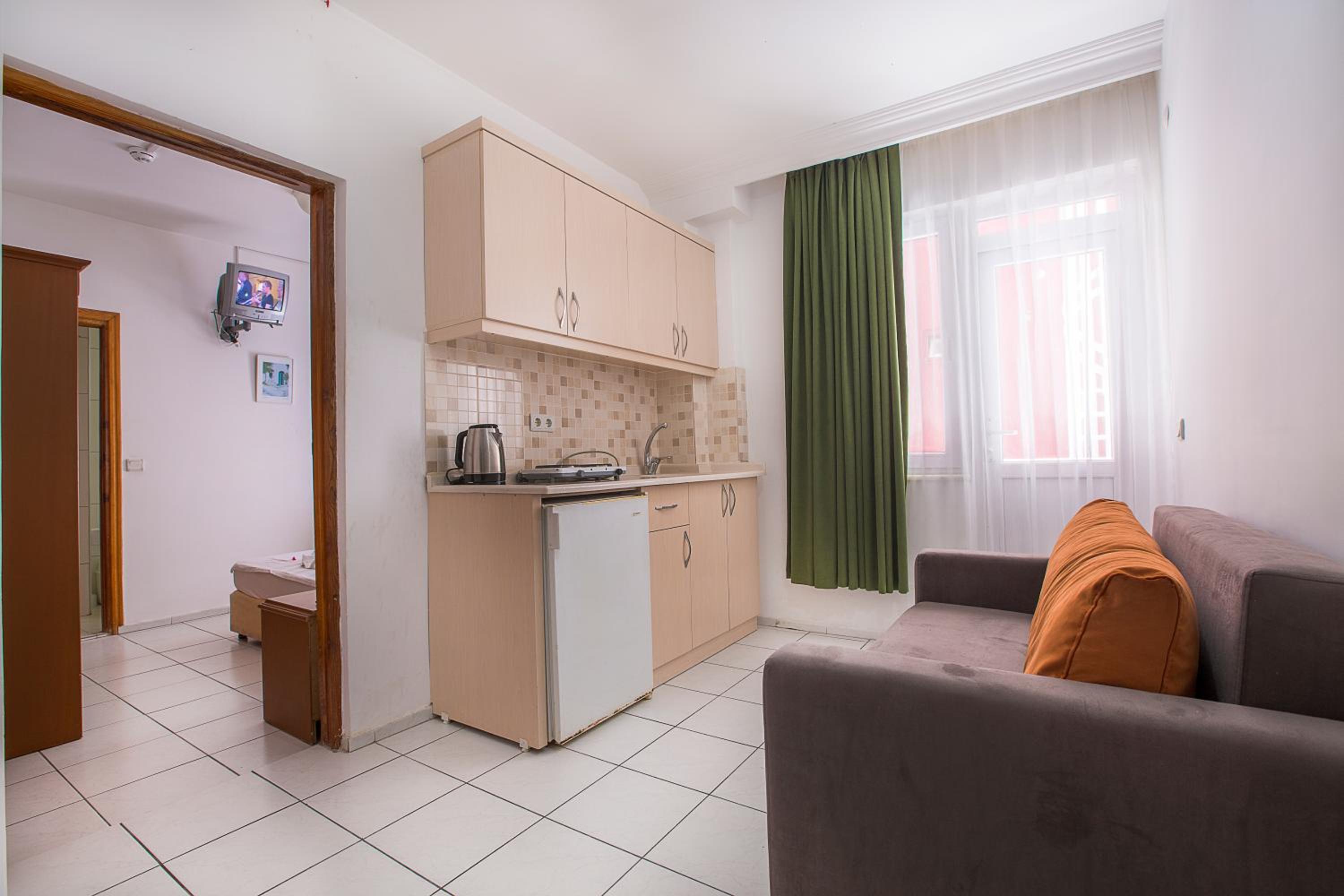 Bayram Apart Hotel - Image 12