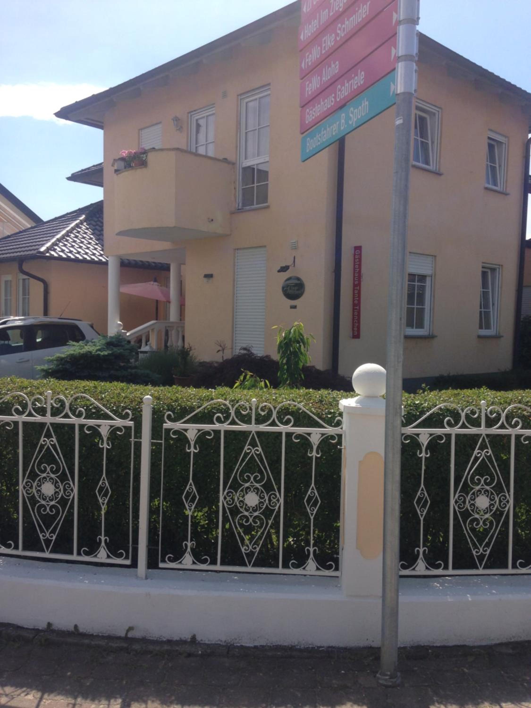 Gästehaus Tante Tienchen 7 Minuten zu Fuss zum Europa Park , plus kostenloses Parkplatzticket Rulantica ,alle unsere Suiten haben einen Balkon view 5