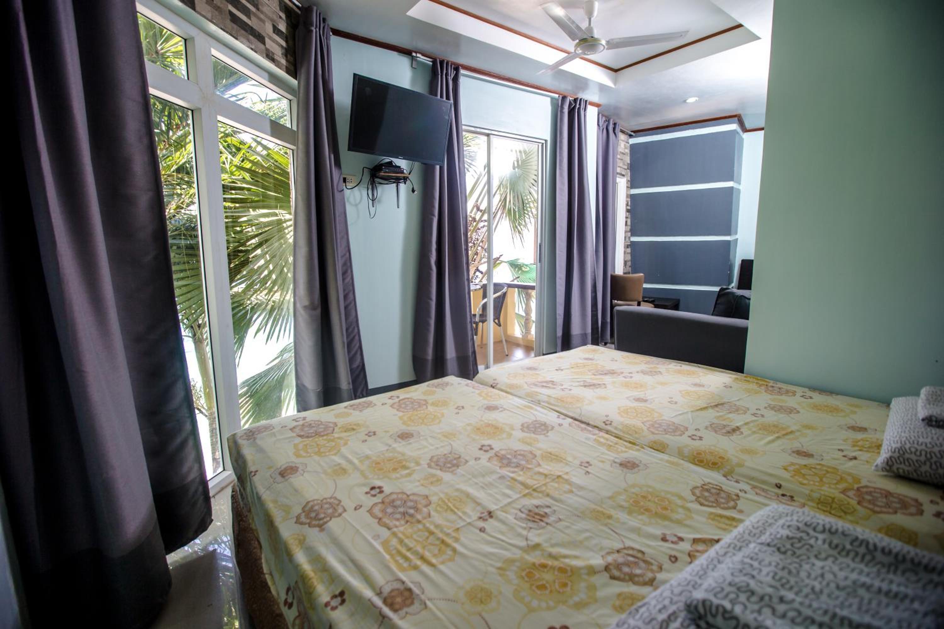 Oslob Seafari Resort