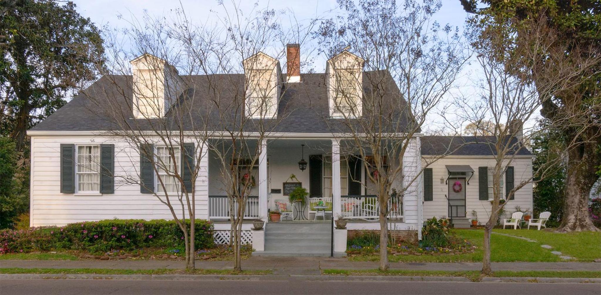 Magnolia Cottage Bed and Breakfast view 2