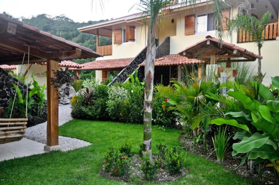 Costa Riki Apartments