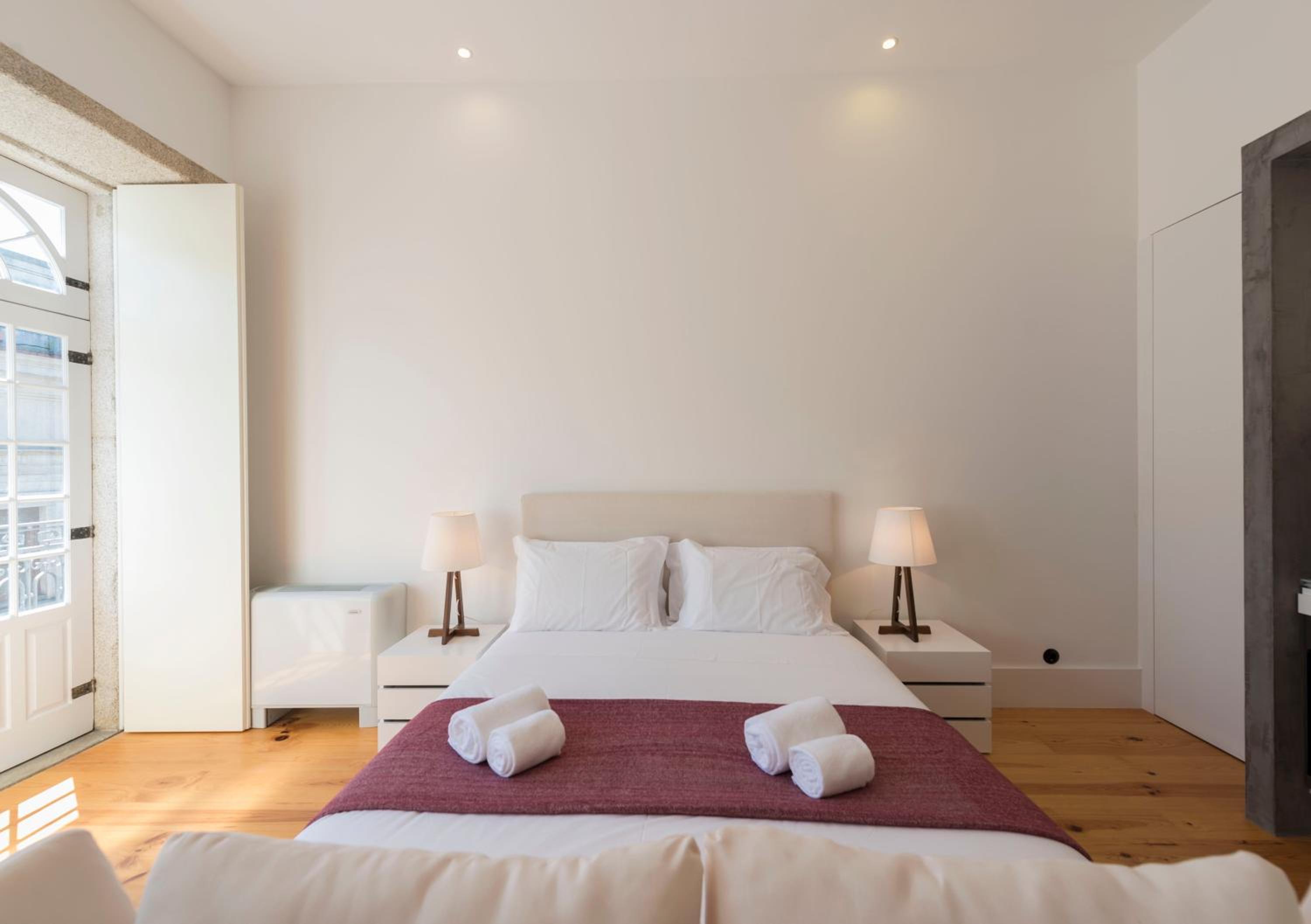 LovelyStay - Allderman Apartment - Almada 3º F view 4