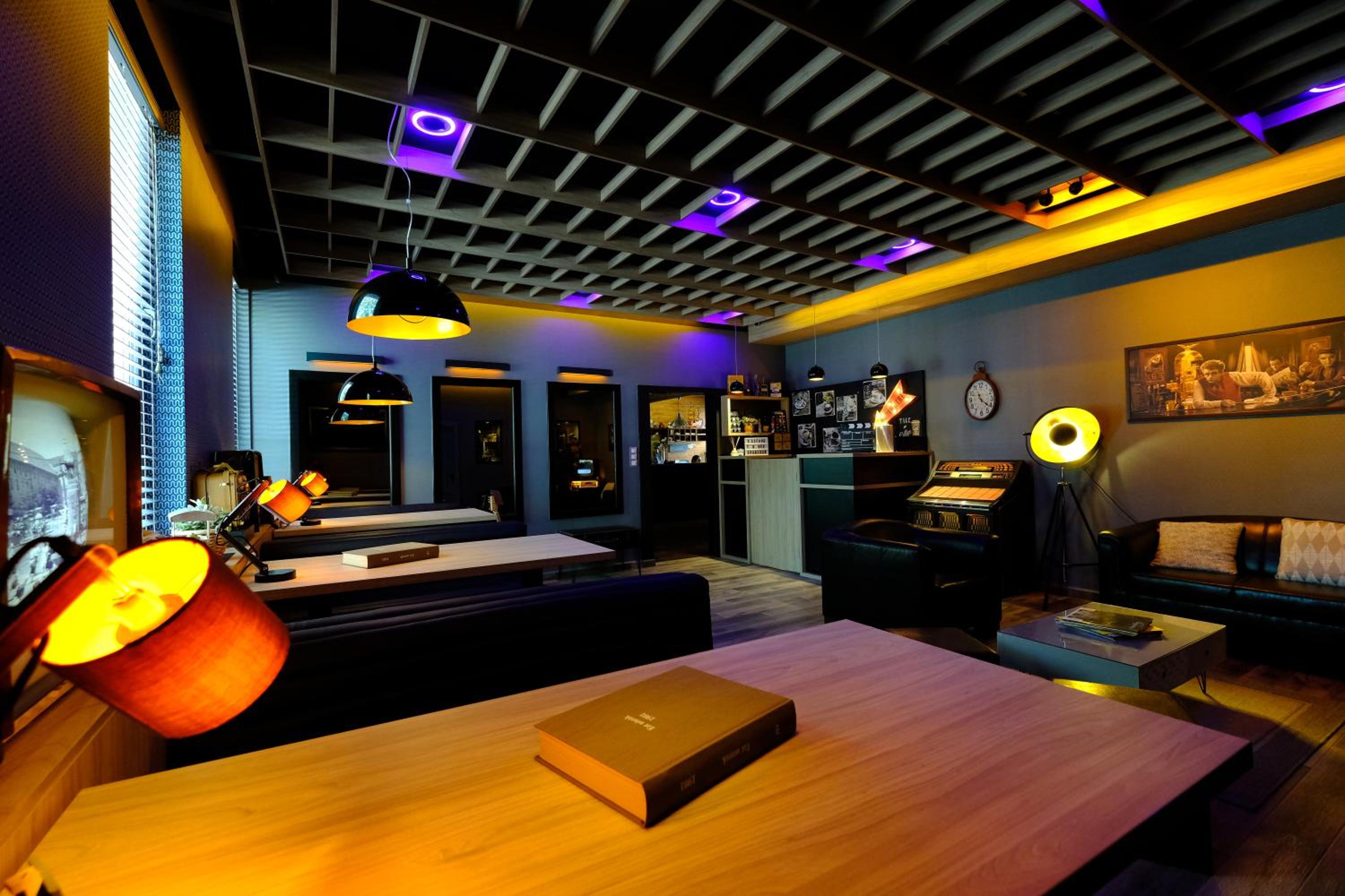lounge