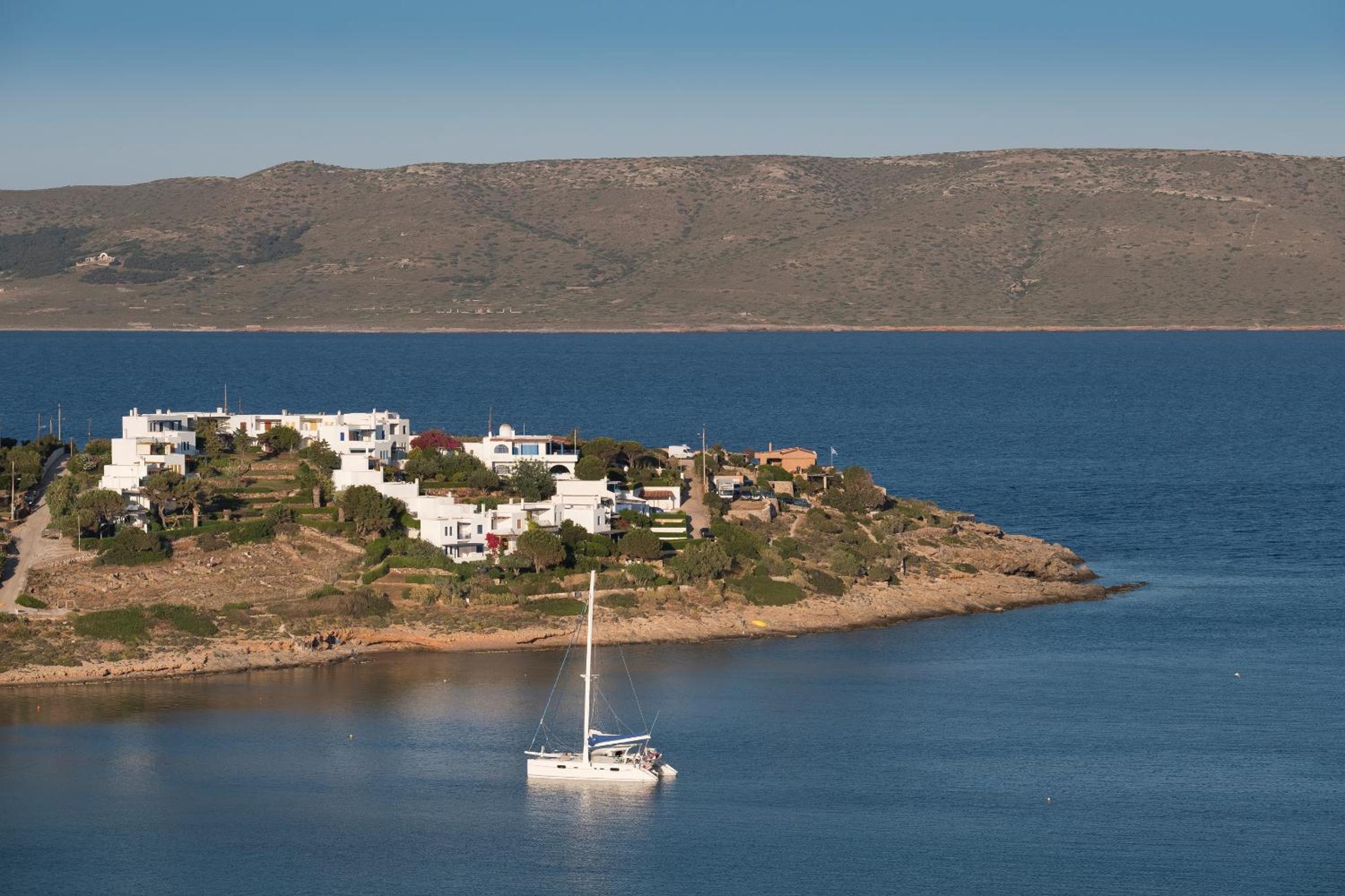 Hotel Sounio Villa - Image 1