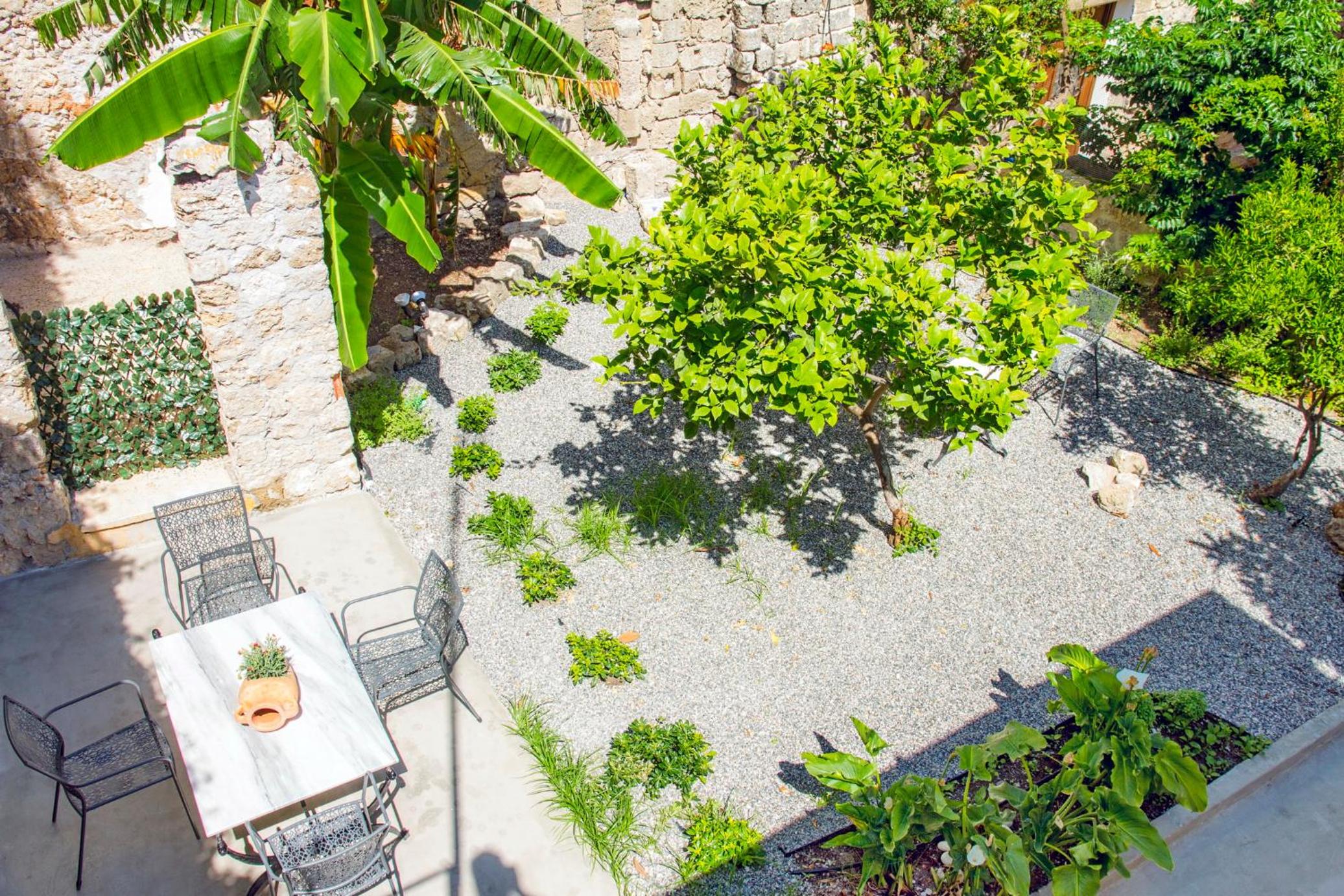 Aramis Boutique House view 5